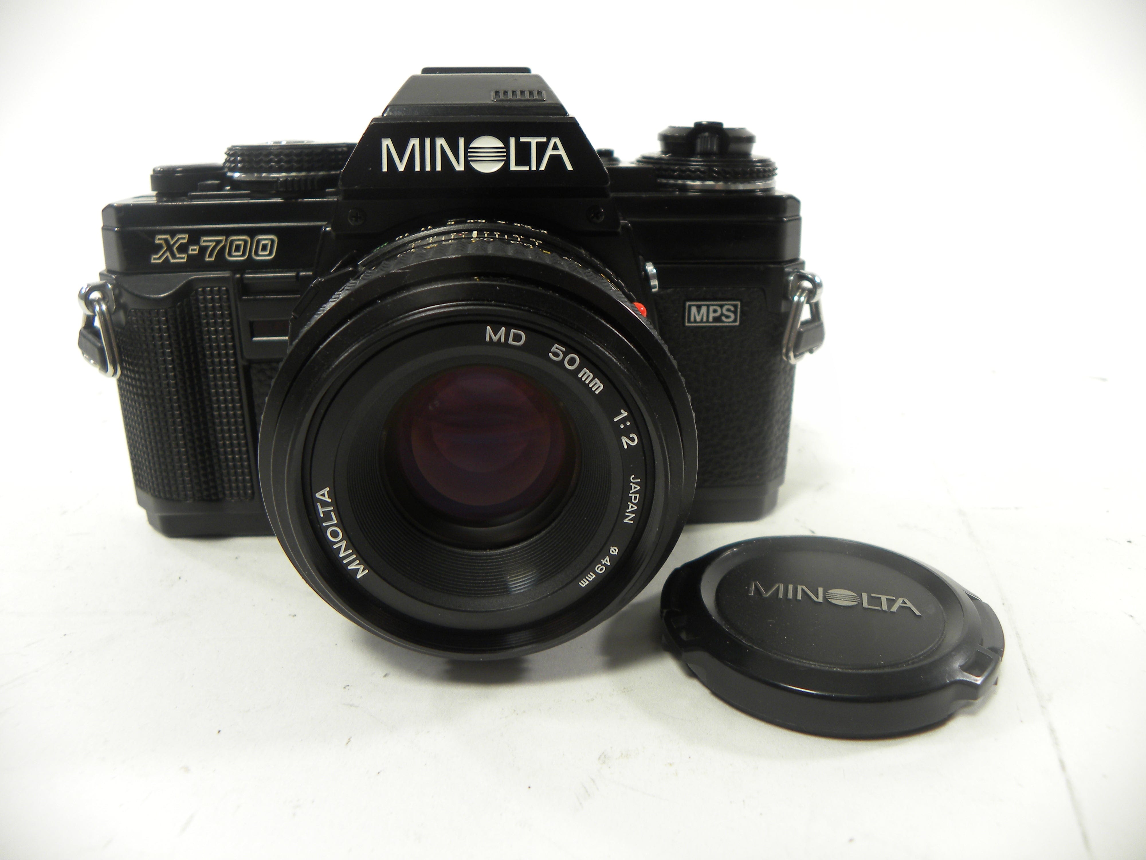Minolta X-700 35mm SLR w/MD 50mm f2