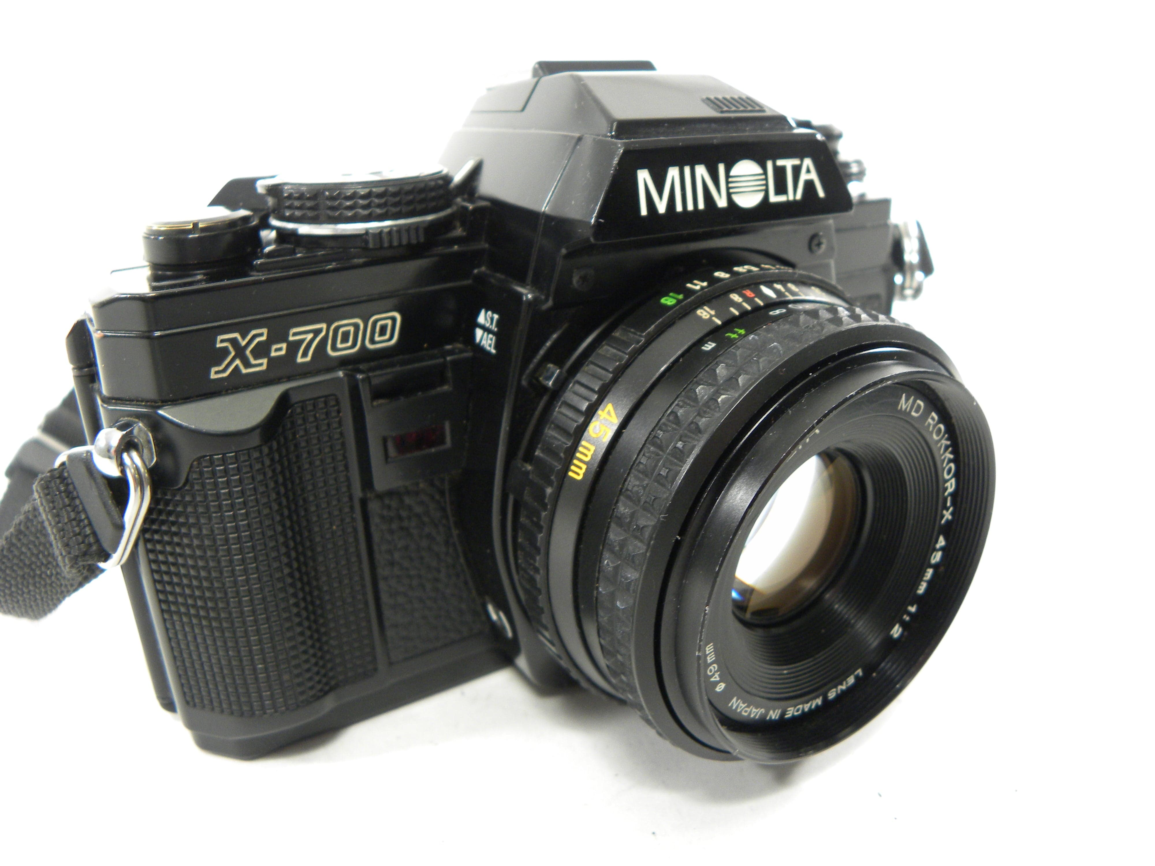 Minolta X-700 35mm SLR w/MD Rokkor-X 45mm f2