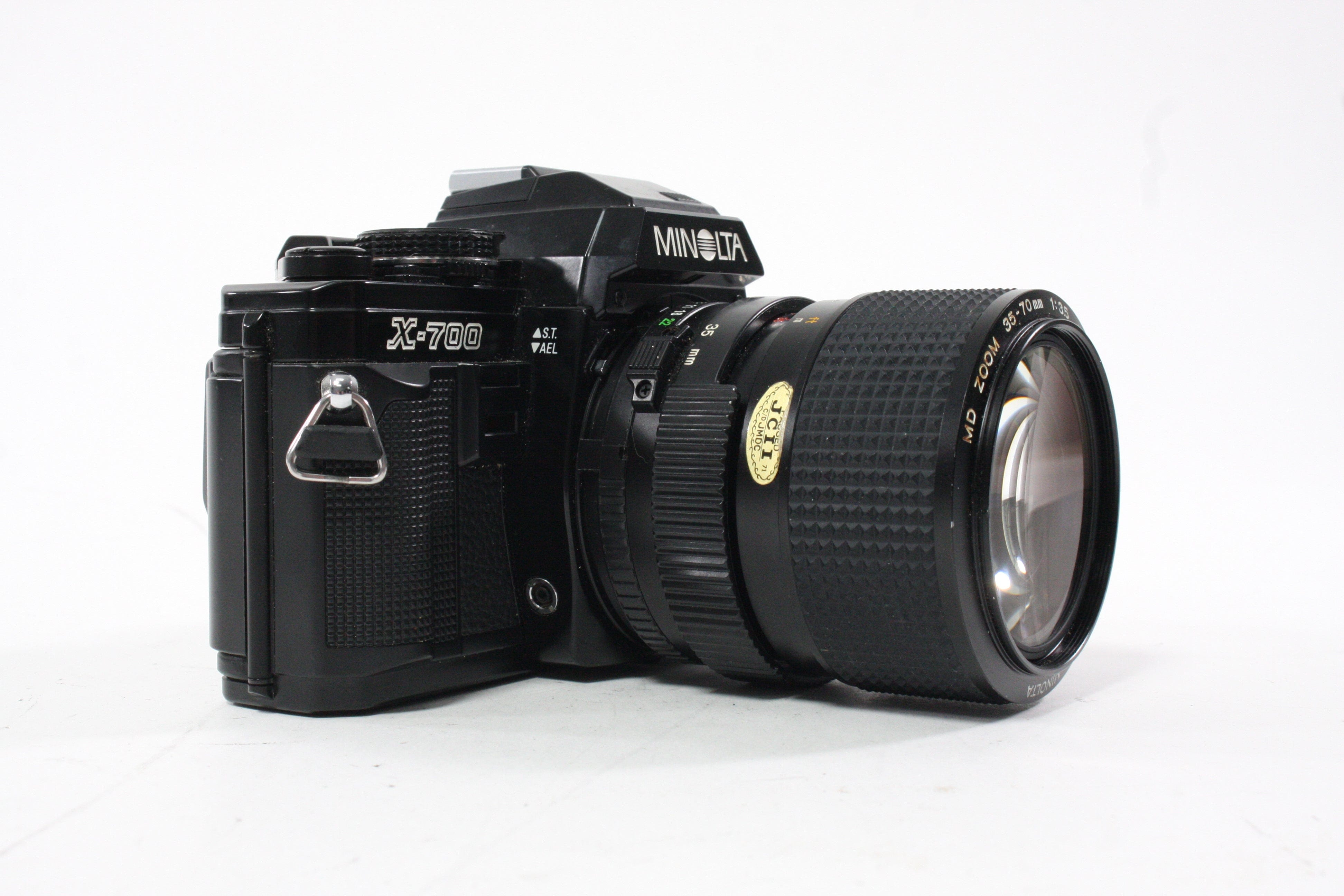 Minolta X700 35mm SLR Camera With 35-70mm f/3.5 Lens