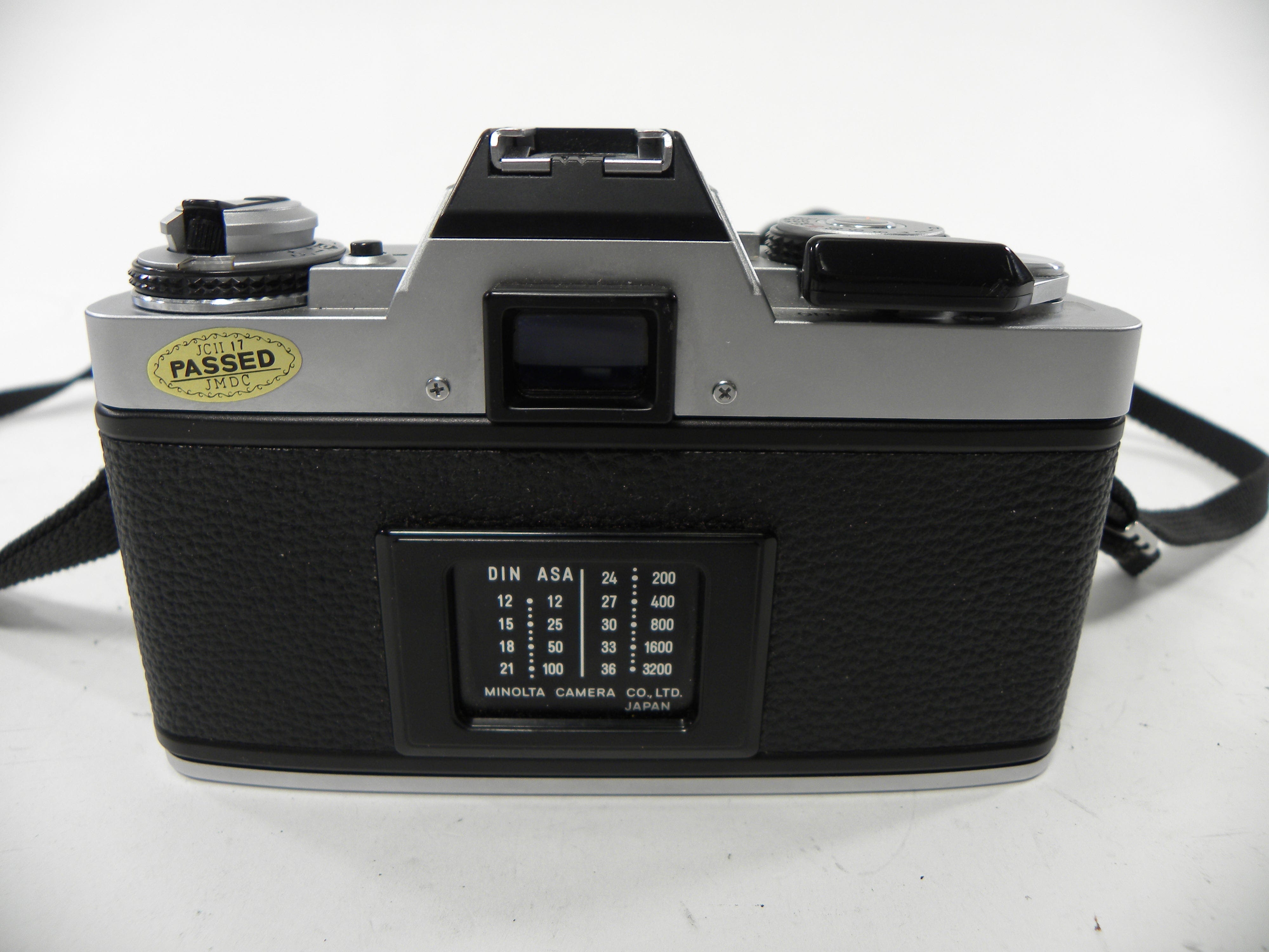 Minolta XG-M 35mm SLR w/ Vivitar 35-105mm f3.5