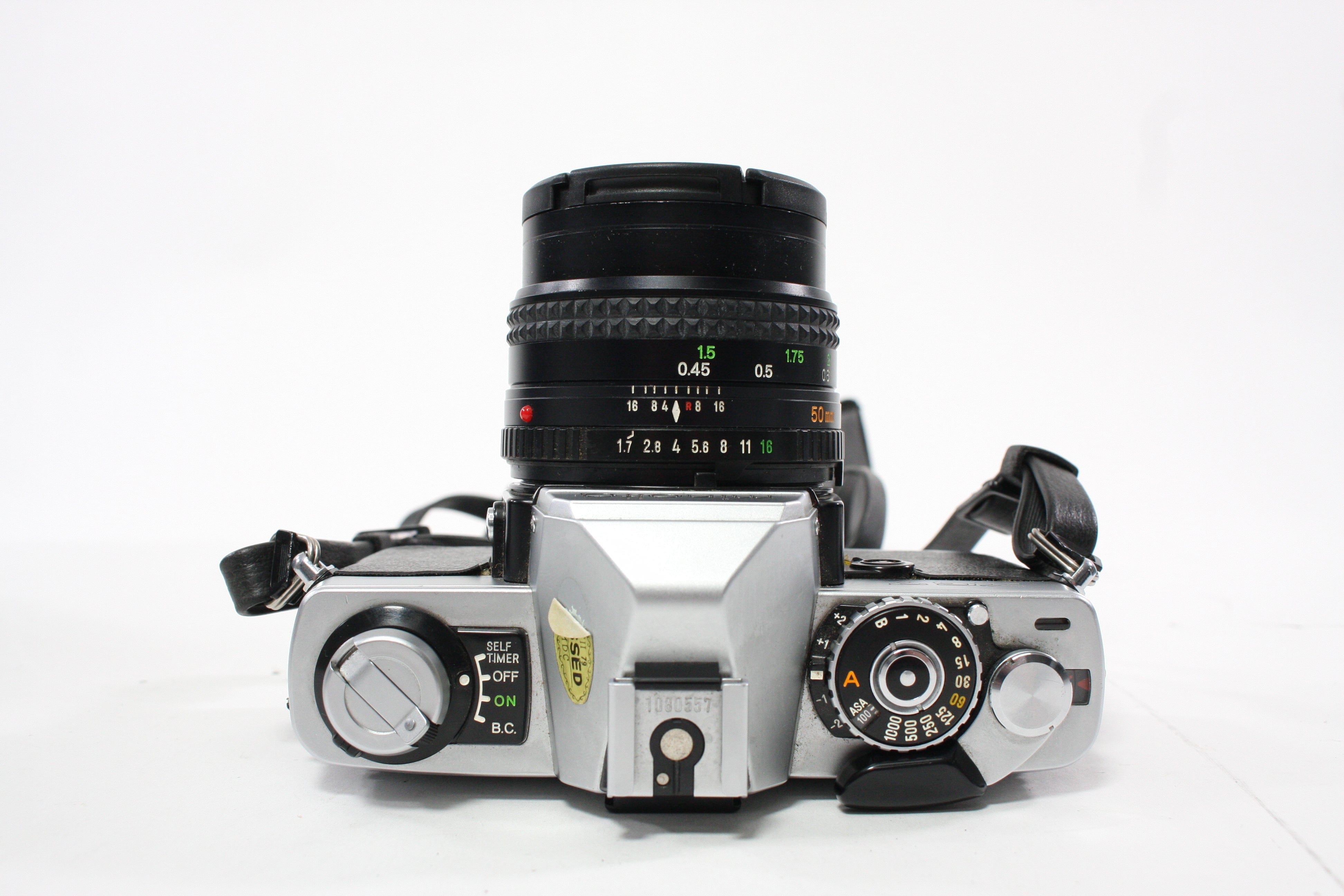 Minolta XG7 35mm SLR Camera with 50mm f/1.7 Lens with Auto 118X Flash