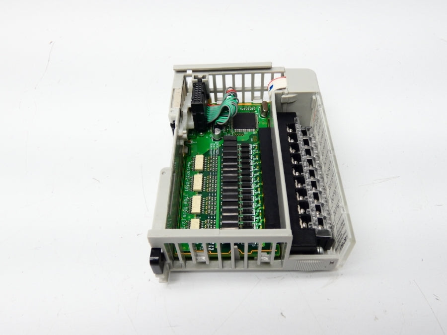 ALLEN BRADLEY 1769-OB16 SER. B F/W 3.1 VER. 03 24VDC 0.2A NSMP
