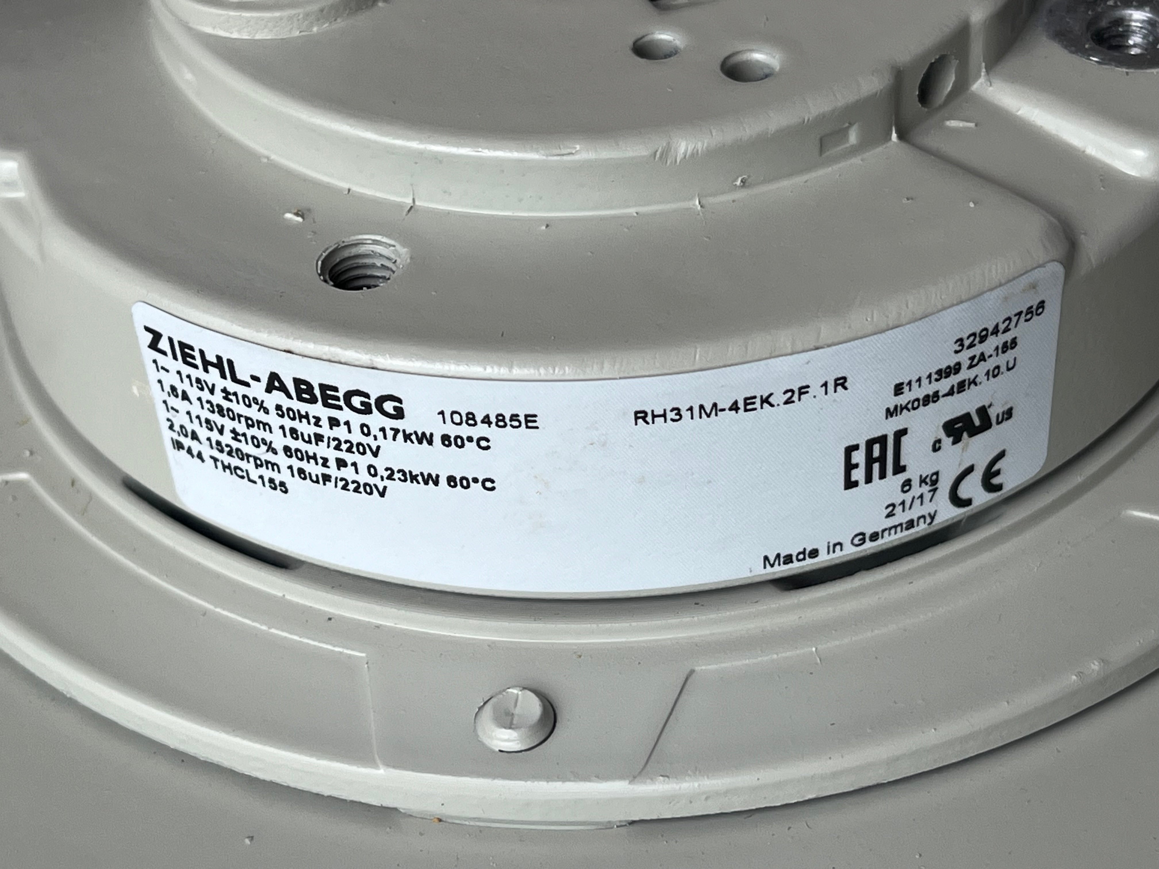 Brand new RH31M-4EK.2F.1R ZIEHL-ABEGG centrifugal fan 1-115V 0.17/0.23KW 1.6/2.0A 1380/1520RPM 50/60HZ