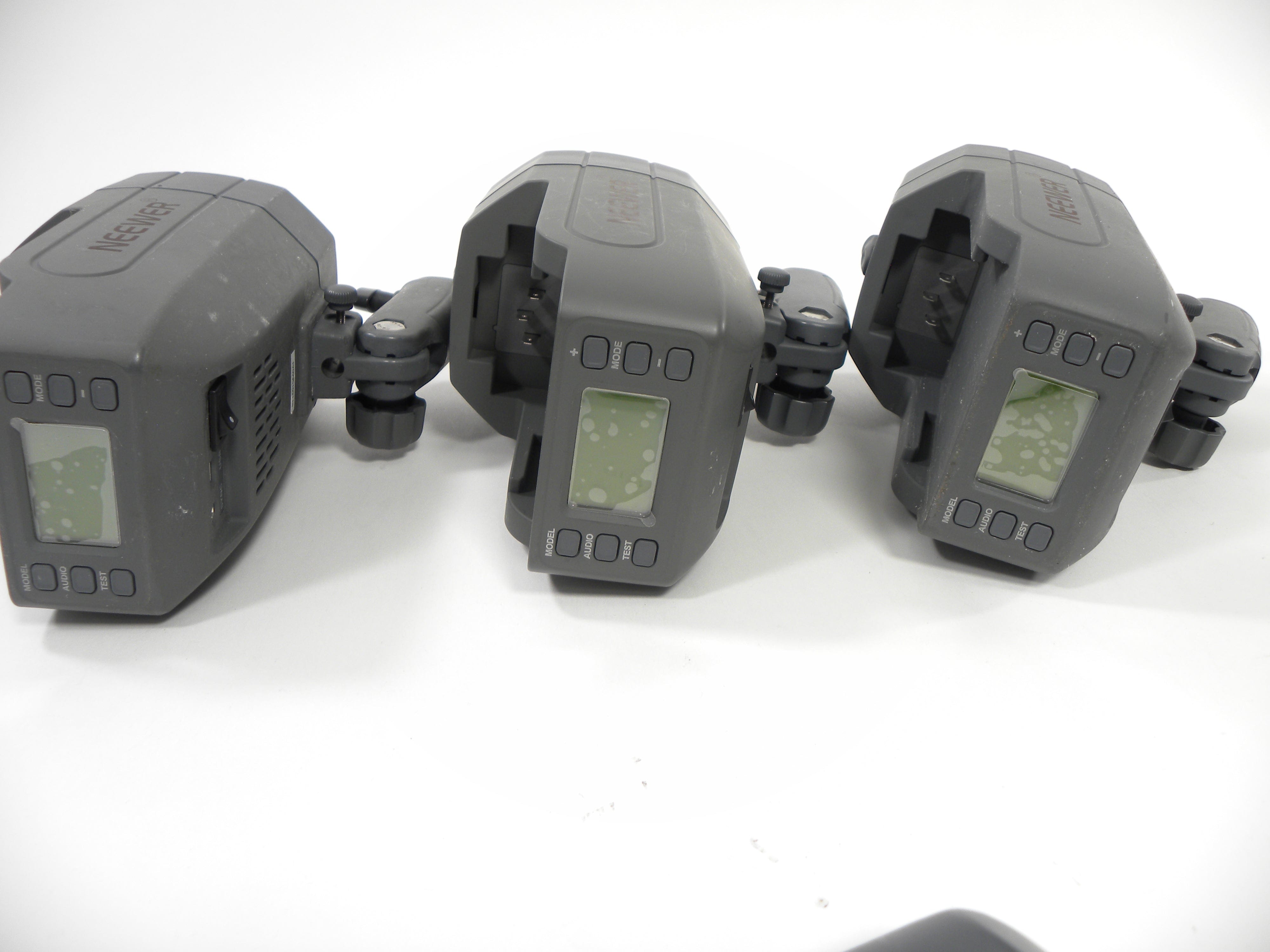 Neewer Vision 5 TTL Strobes x3 w/AC Adapters/ Strobe Reflectors/Transmitters