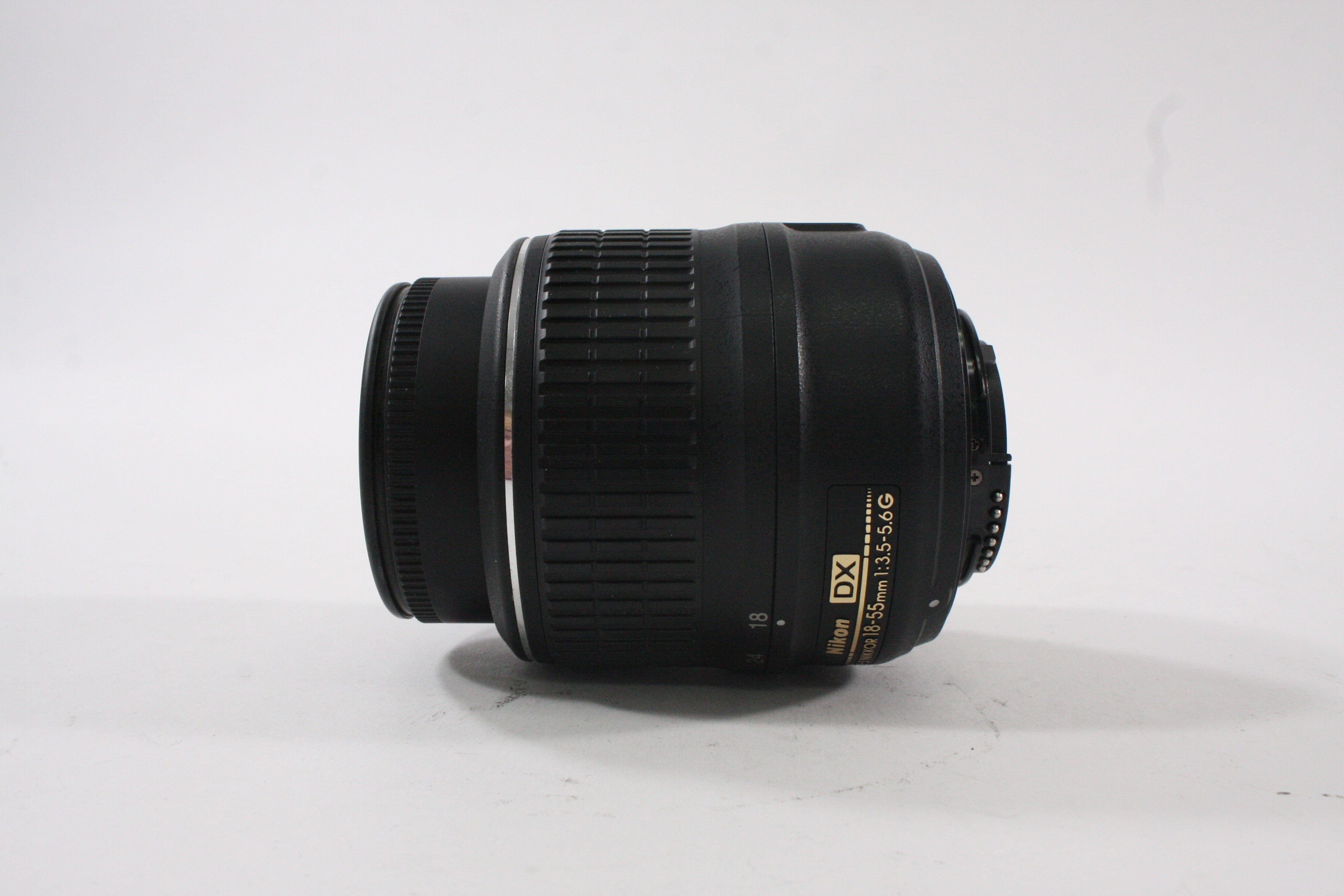 Nikon 18-55mm f/3.5-5.6 G VR AF-S APS-C DX Lens for Nikon F Mount