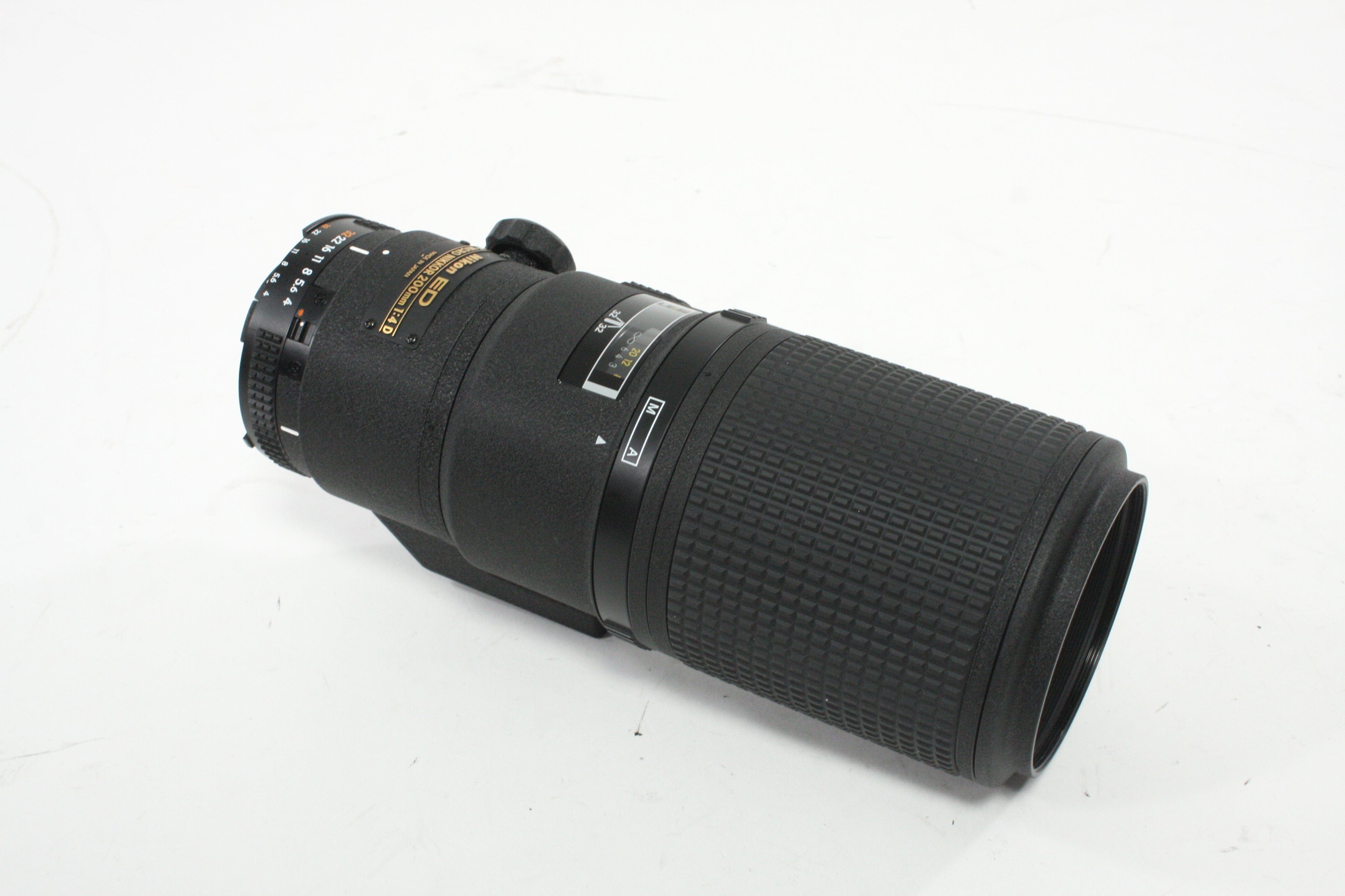 Nikon  200mm f/4 D AF Micro Nikkor IF -ED Lens for Nikon F Mount