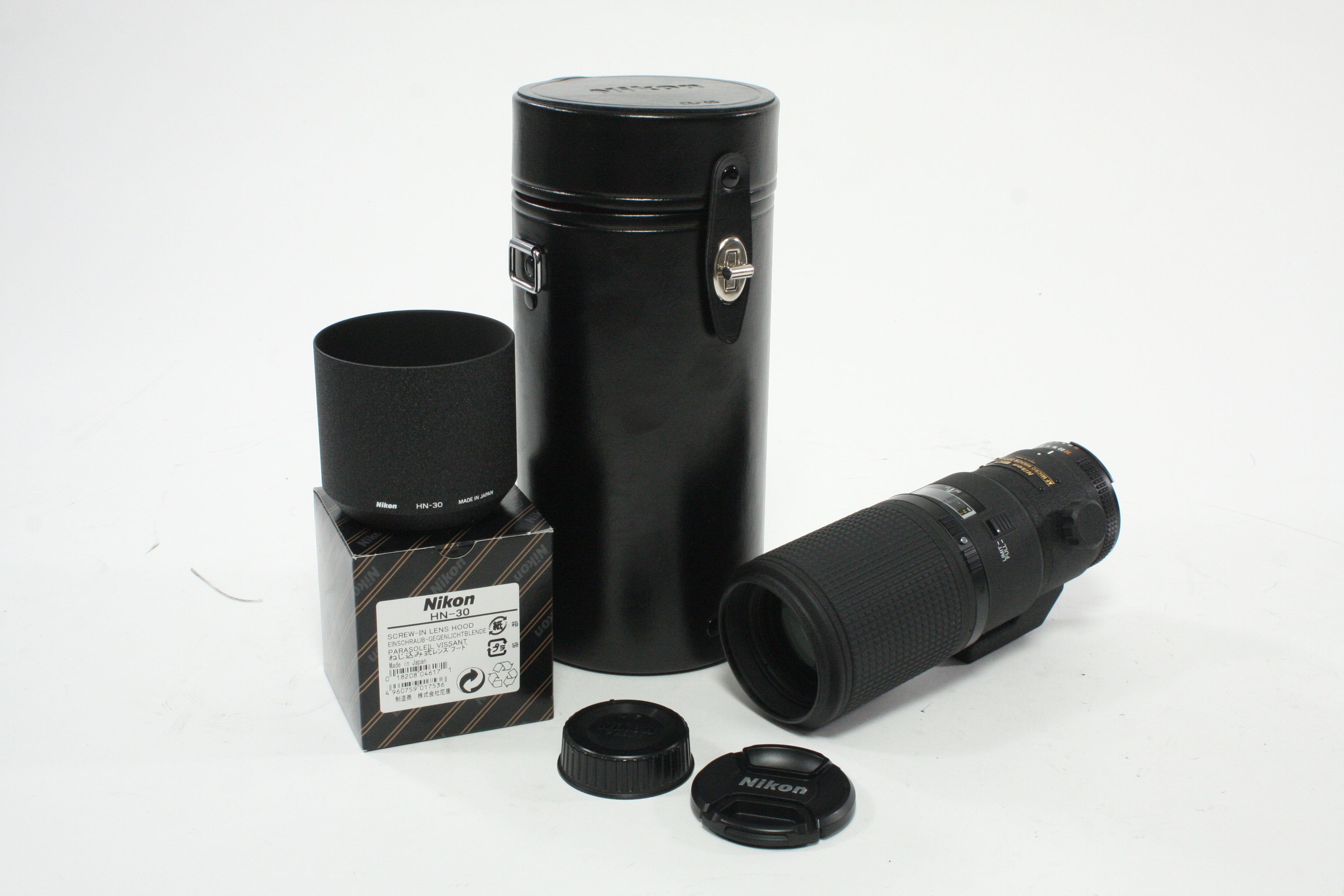 Nikon  200mm f/4 D AF Micro Nikkor IF -ED Lens for Nikon F Mount