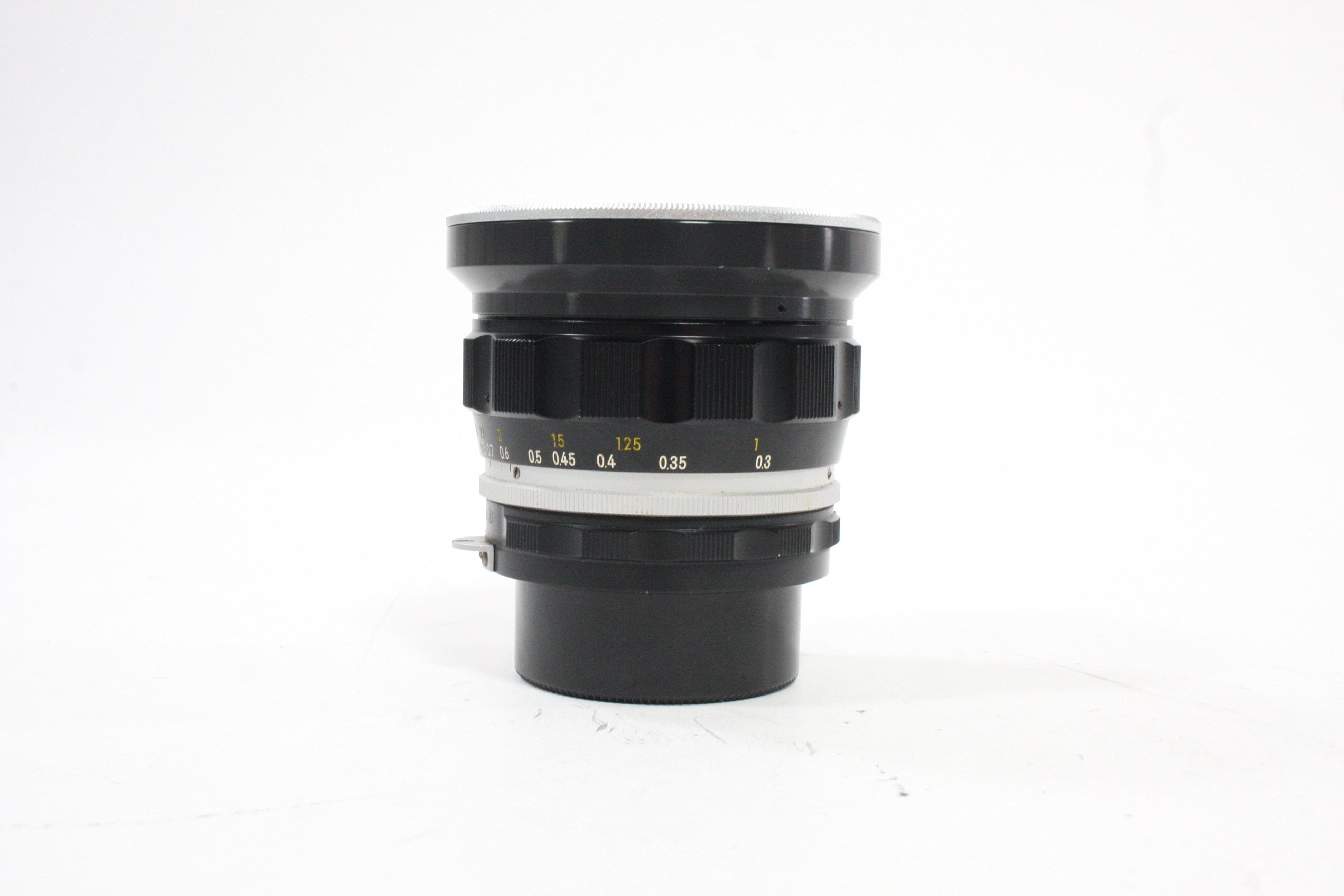Nikon 20mm f/3.5 Nikkor-UD Non Ai Lens for Nikon F Mount