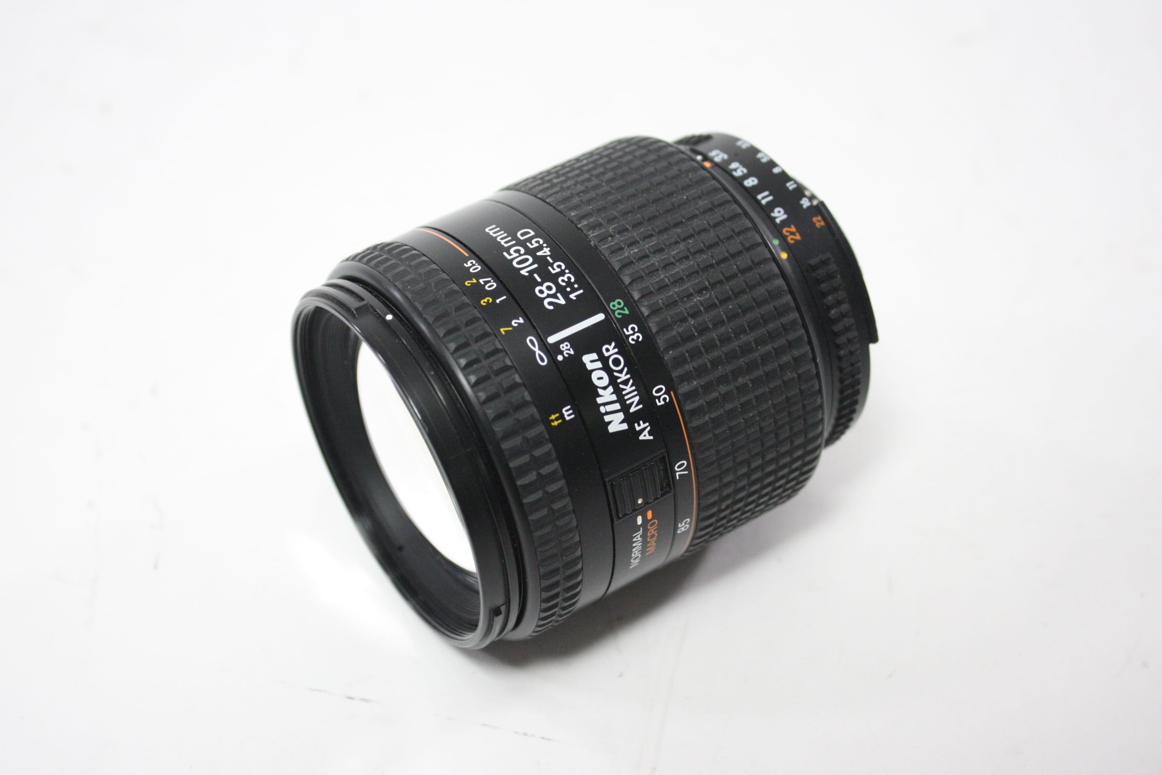 Nikon 28-105mm f/3.5-4.5D Nikkor AIS for Nikon F Mount