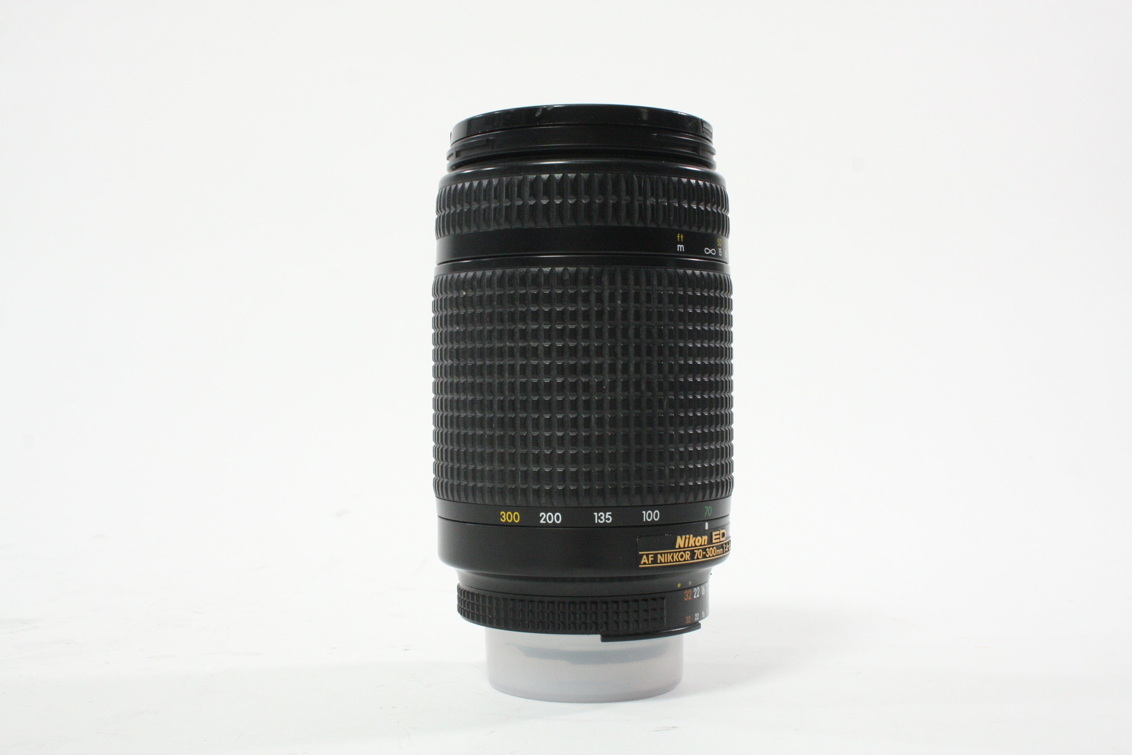 Nikon 70-300mm f/4-5.6 D ED AF Lens for Nikon F Mount