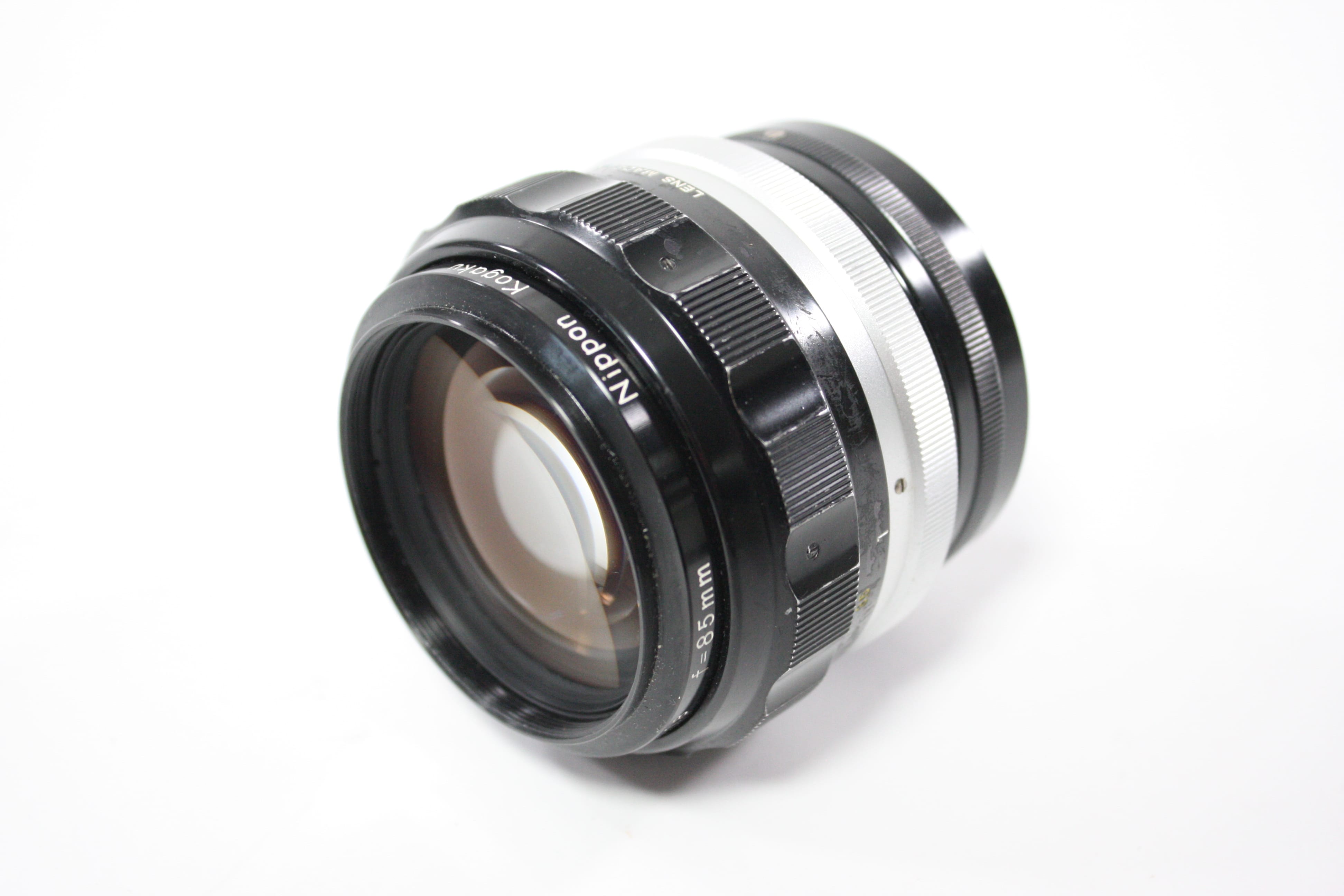 Nikon 85mm f/1.8 Nikkor-H Auto Lens for Nikon F Mount