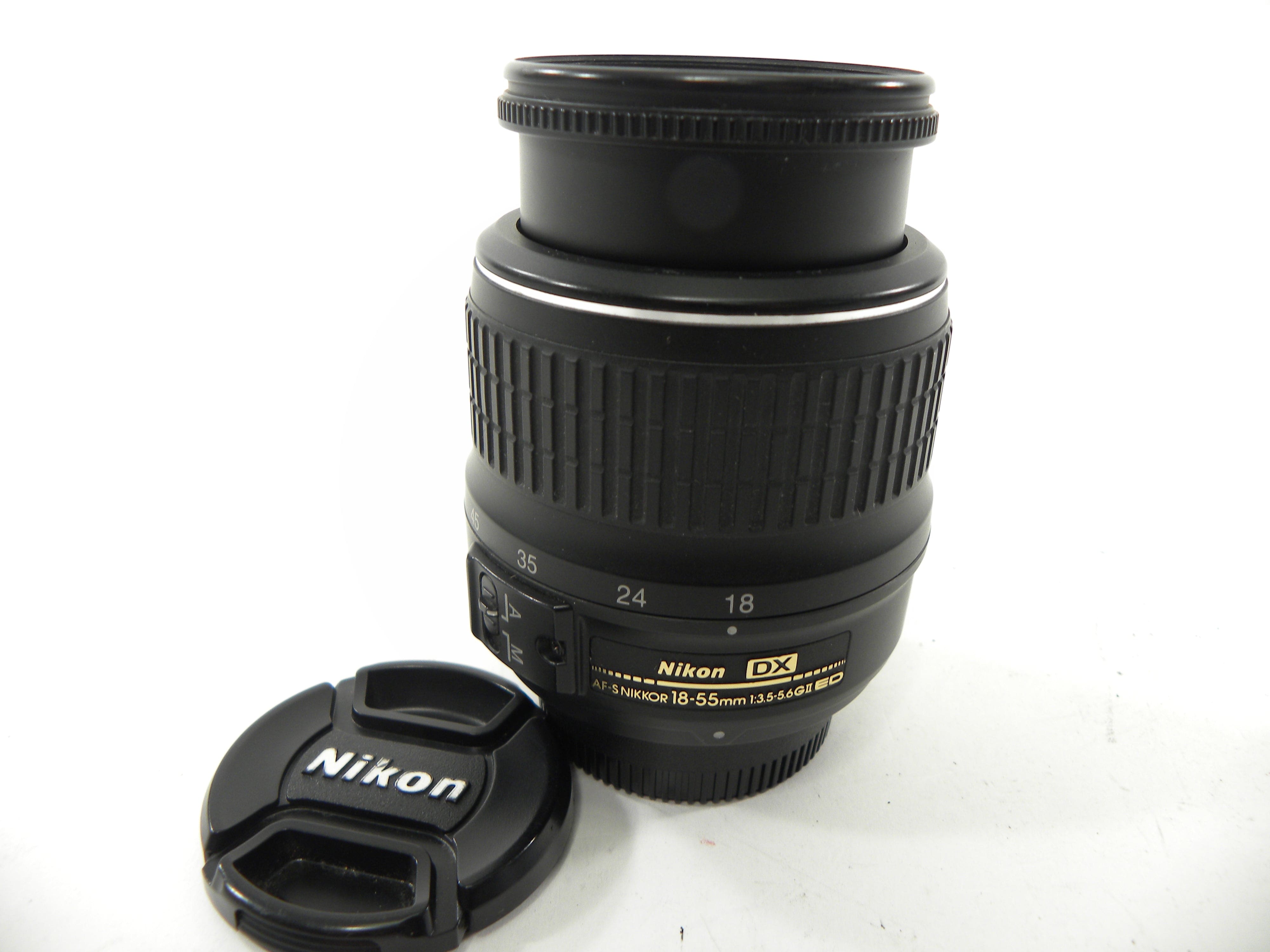 Nikon AF-S Nikkor DX ED 18-55mm f3.5-5.6G II