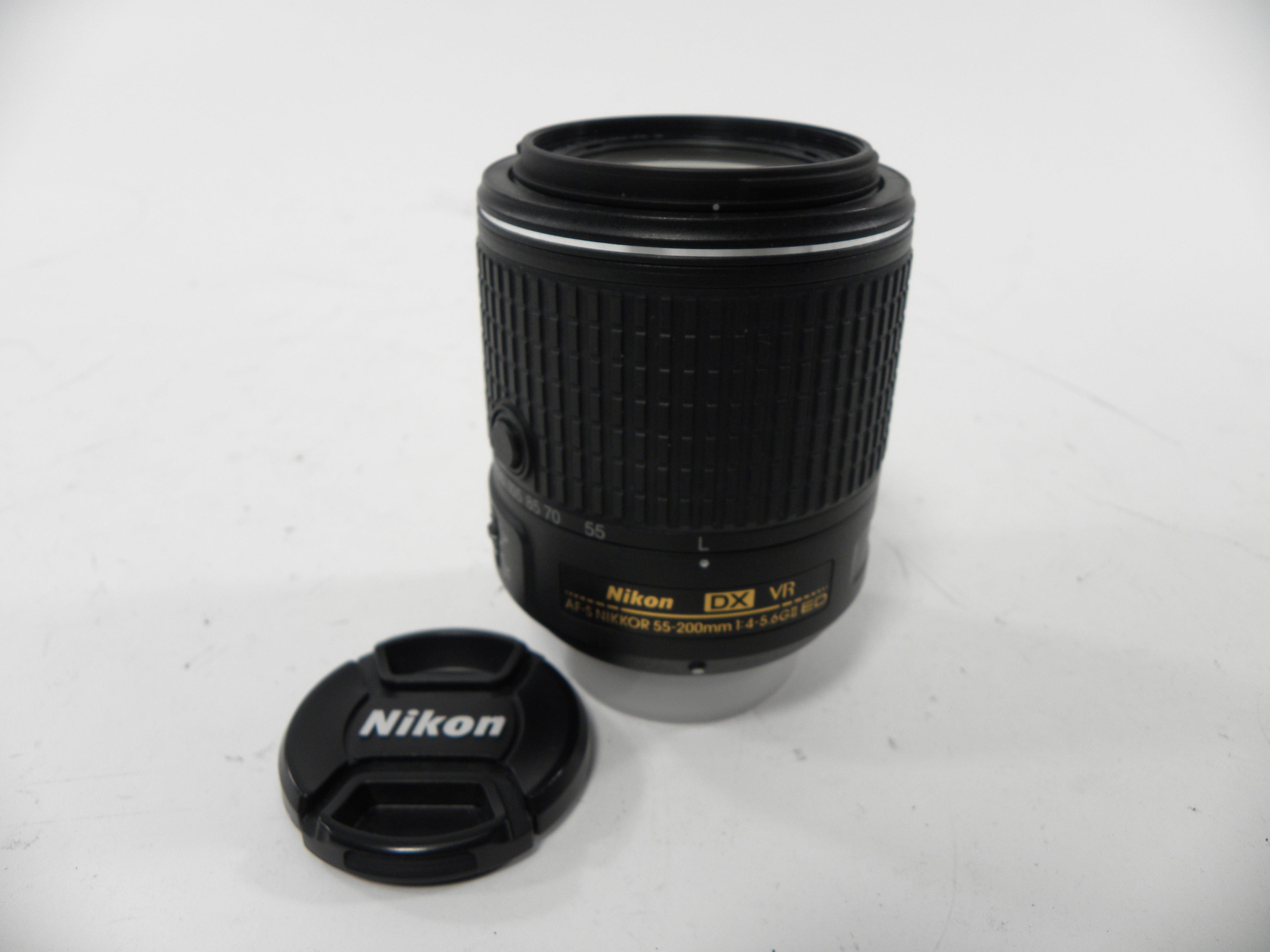Nikon AF-S Nikkor DX VR ED 55-200mm, f4-5.6II