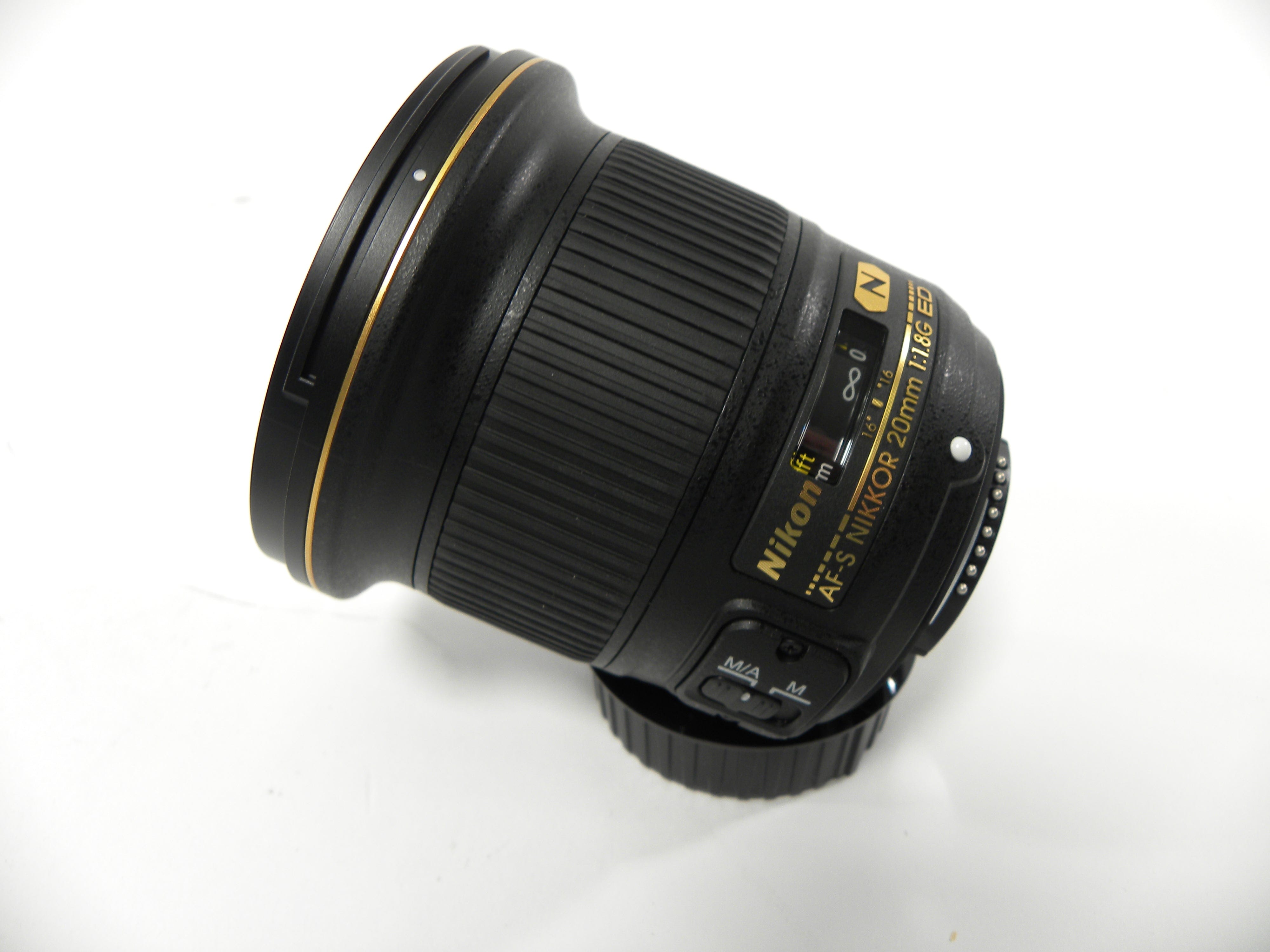 Nikon AF-S Nikkor N RF ED 20mm f1.8G