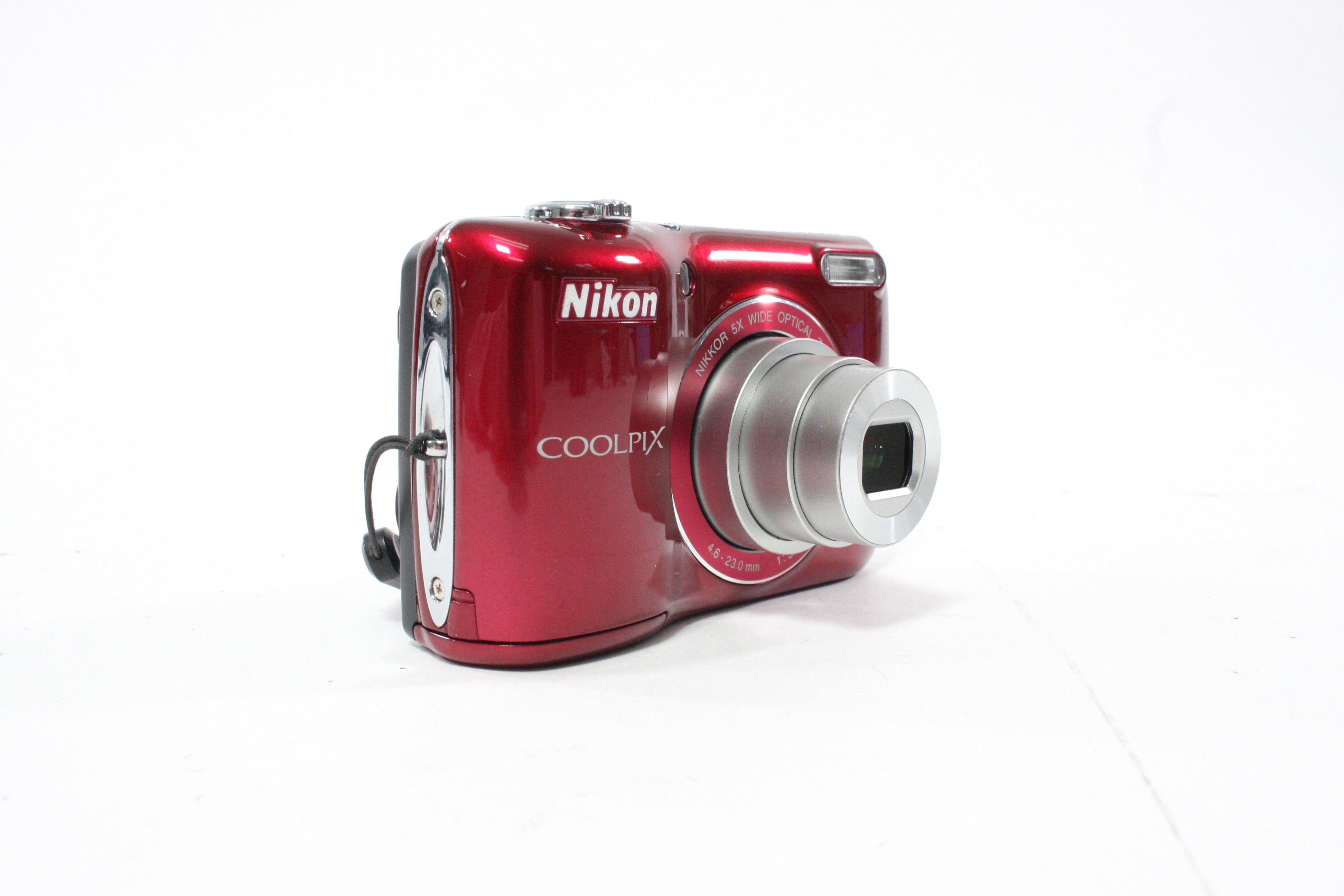 Nikon Coolpix L26 Digital Point-and-Shoot Camera 5x Zoom 16.1mp (Red)