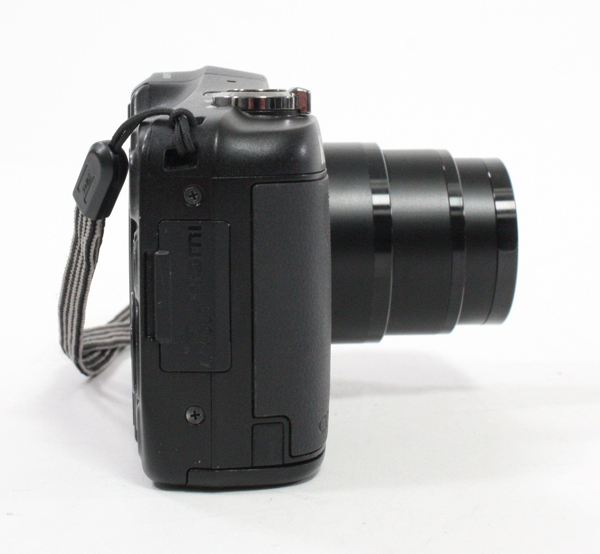 Nikon CoolPix L610 Point-and-Shoot Digital Camera 14x Zoom 16mp