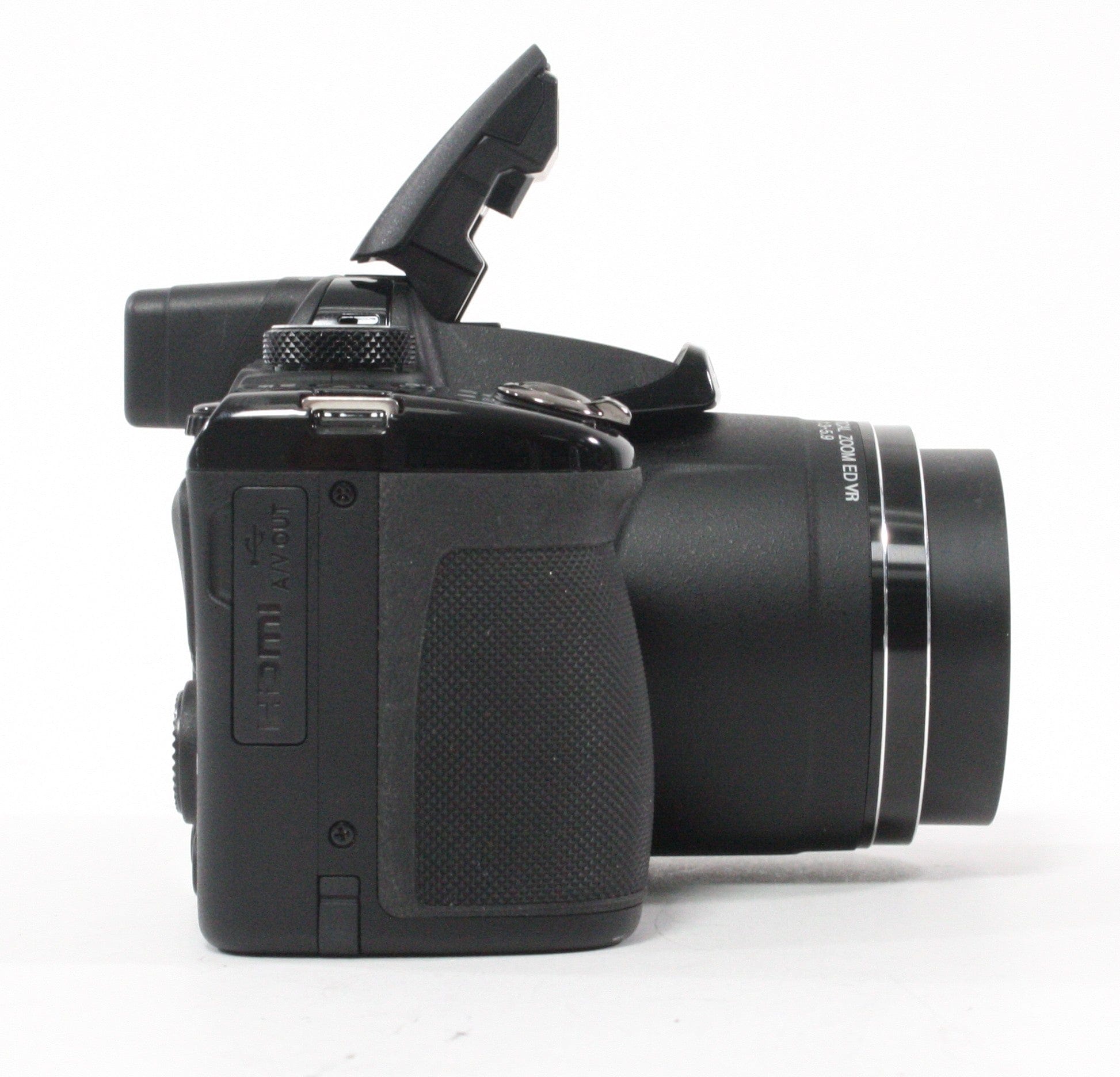 Nikon CoolPix P530 Digital Camera 42x Zoom 4.3-180mm f/3-5.9 lens