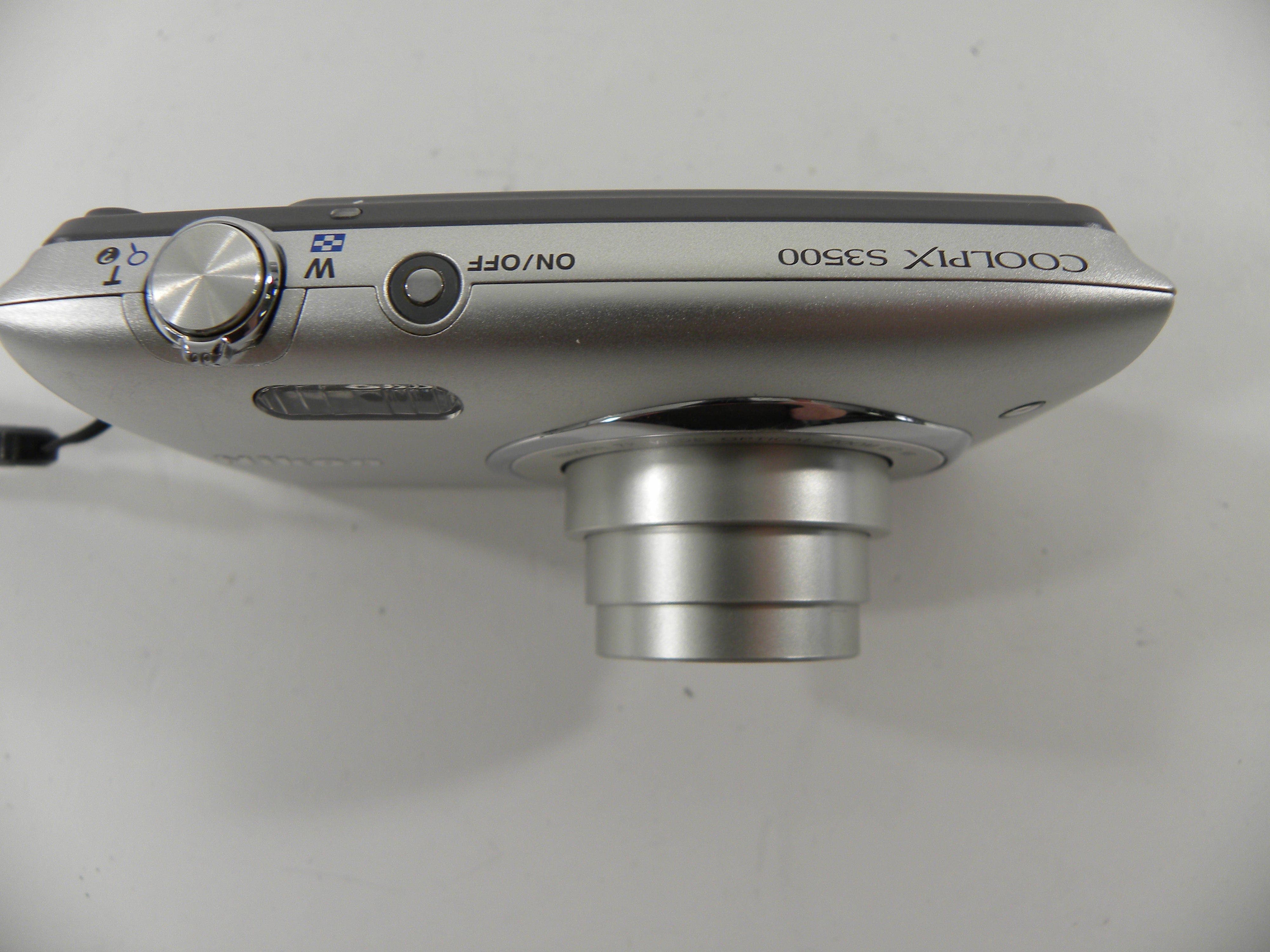 Nikon Coolpix S3500 20.0mp Digital Camera