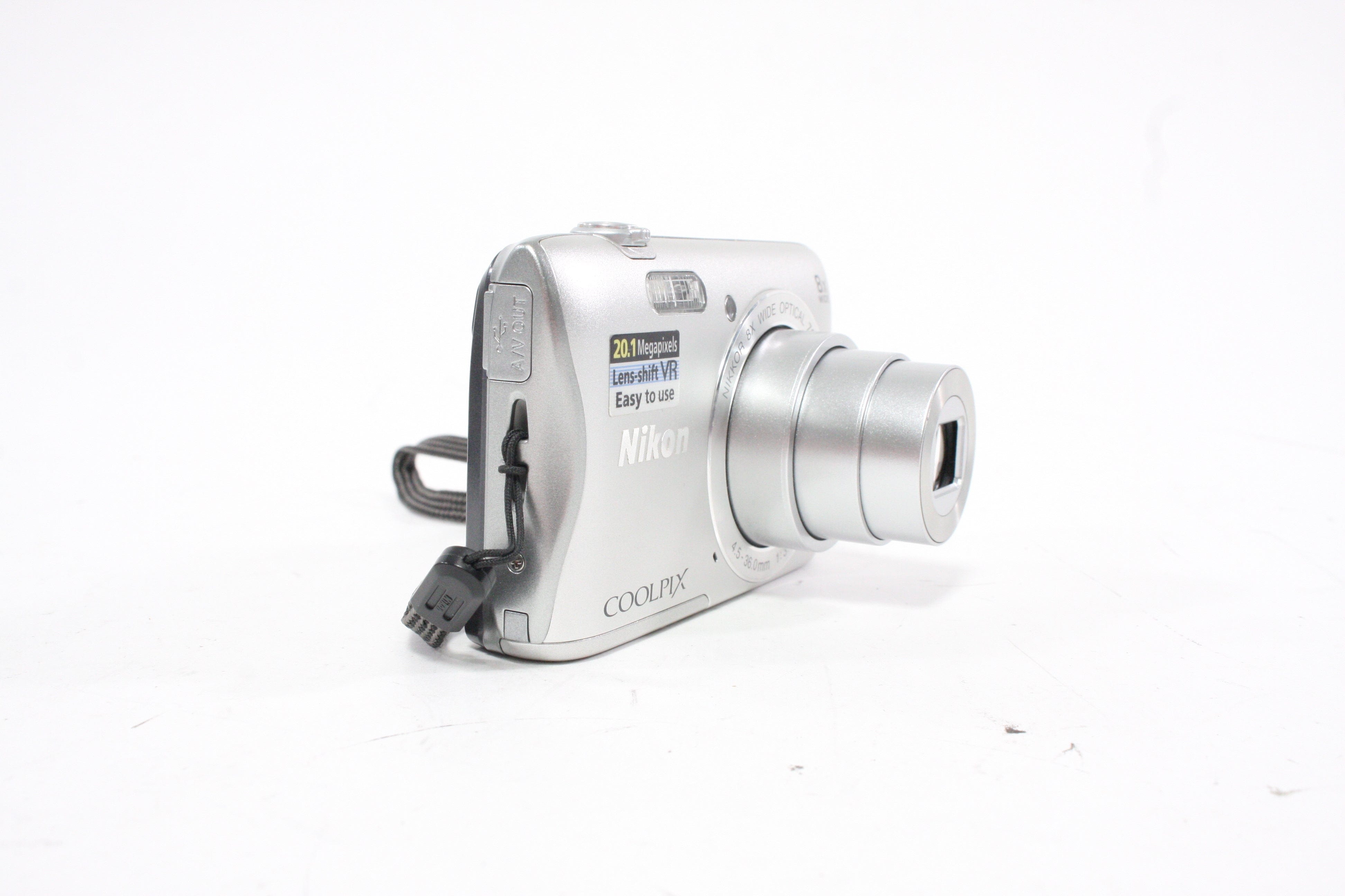 Nikon Coolpix S3700 Digital Point-and-Shoot Camera 8x Zoom 20.1mp