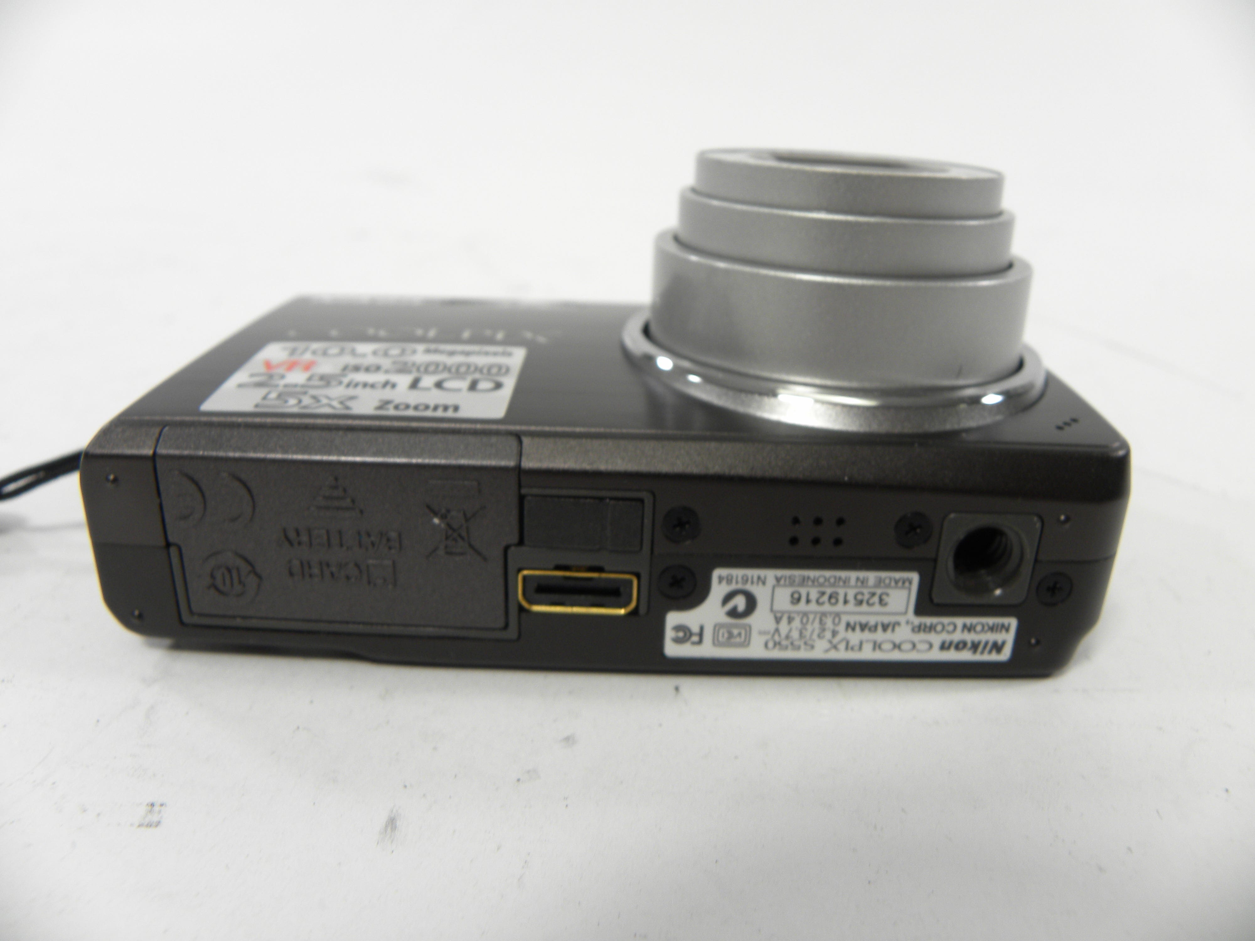 Nikon Coolpix S550 10.0mp Digital Camera