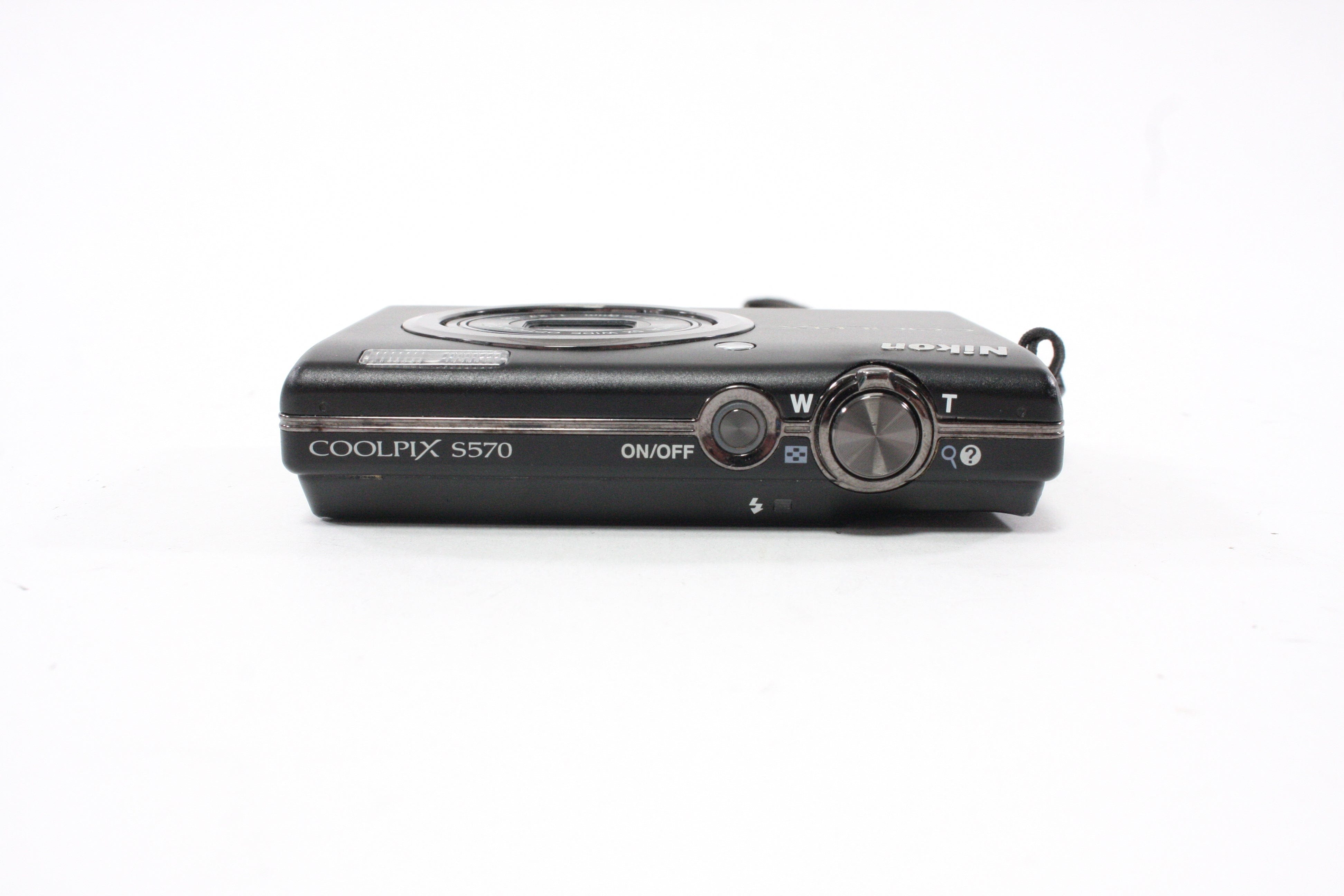Nikon Coolpix S570 Digital Point-and-Shoot Camera 5x Zoom 12mp