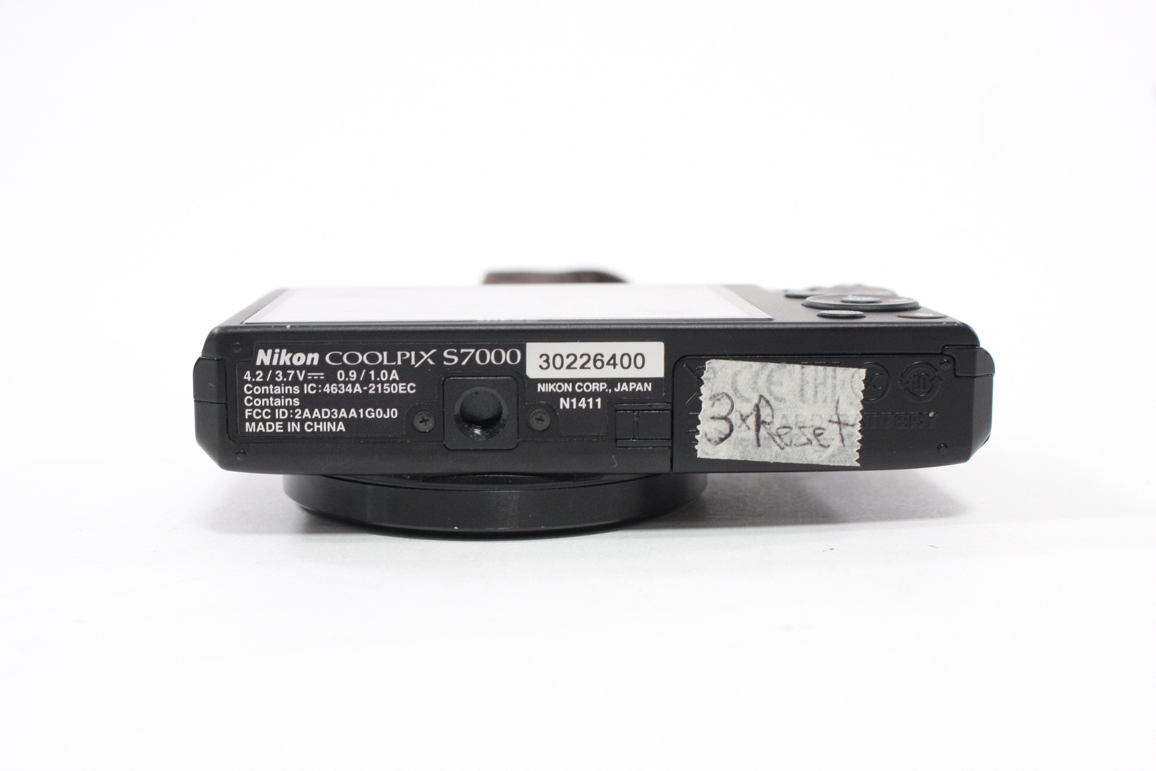 Nikon Coolpix S7000 Digital Point-and-Shoot Camera 20x Zoom 16.0mp