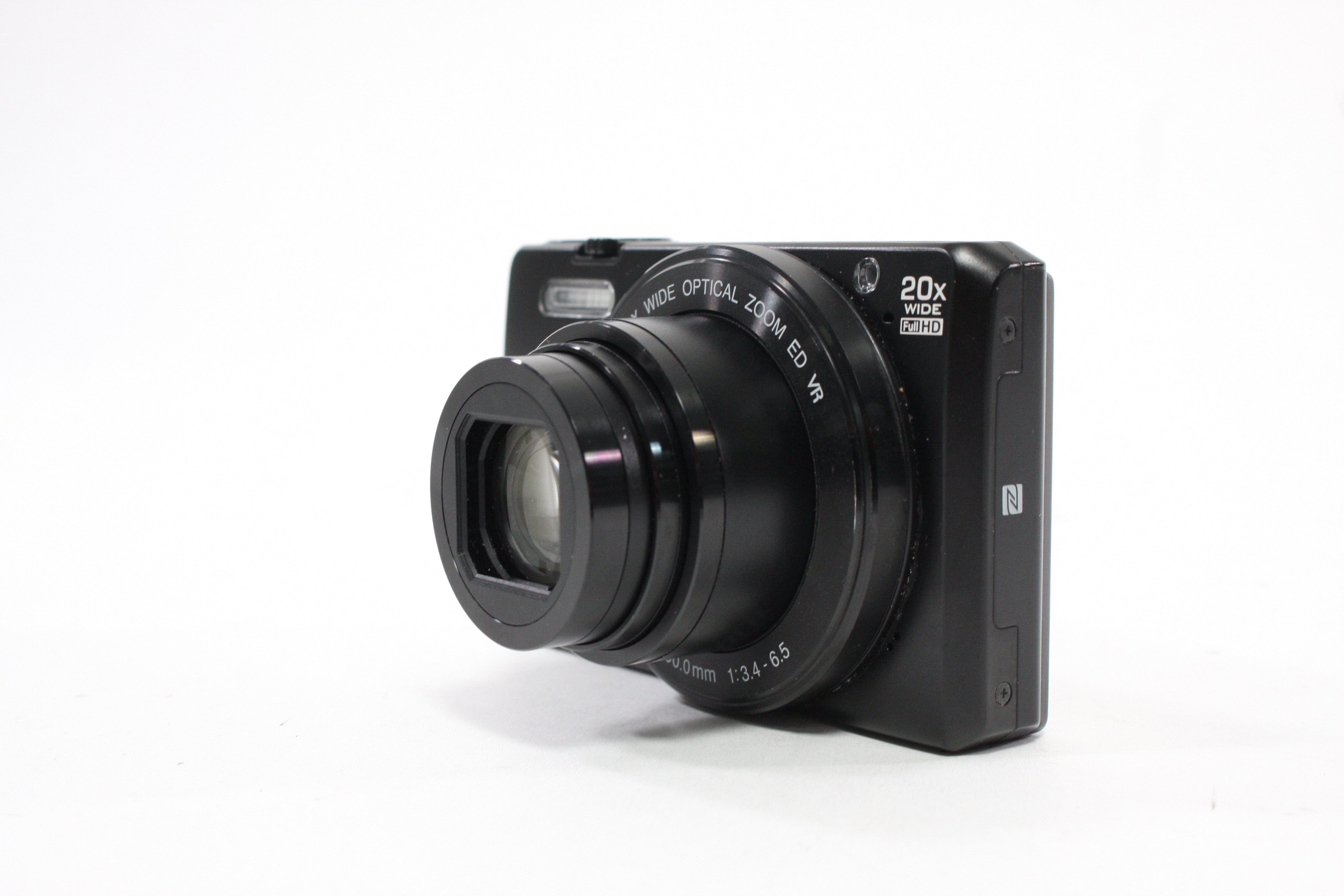 Nikon Coolpix S7000 Digital Point-and-Shoot Camera 20x Zoom 16.0mp