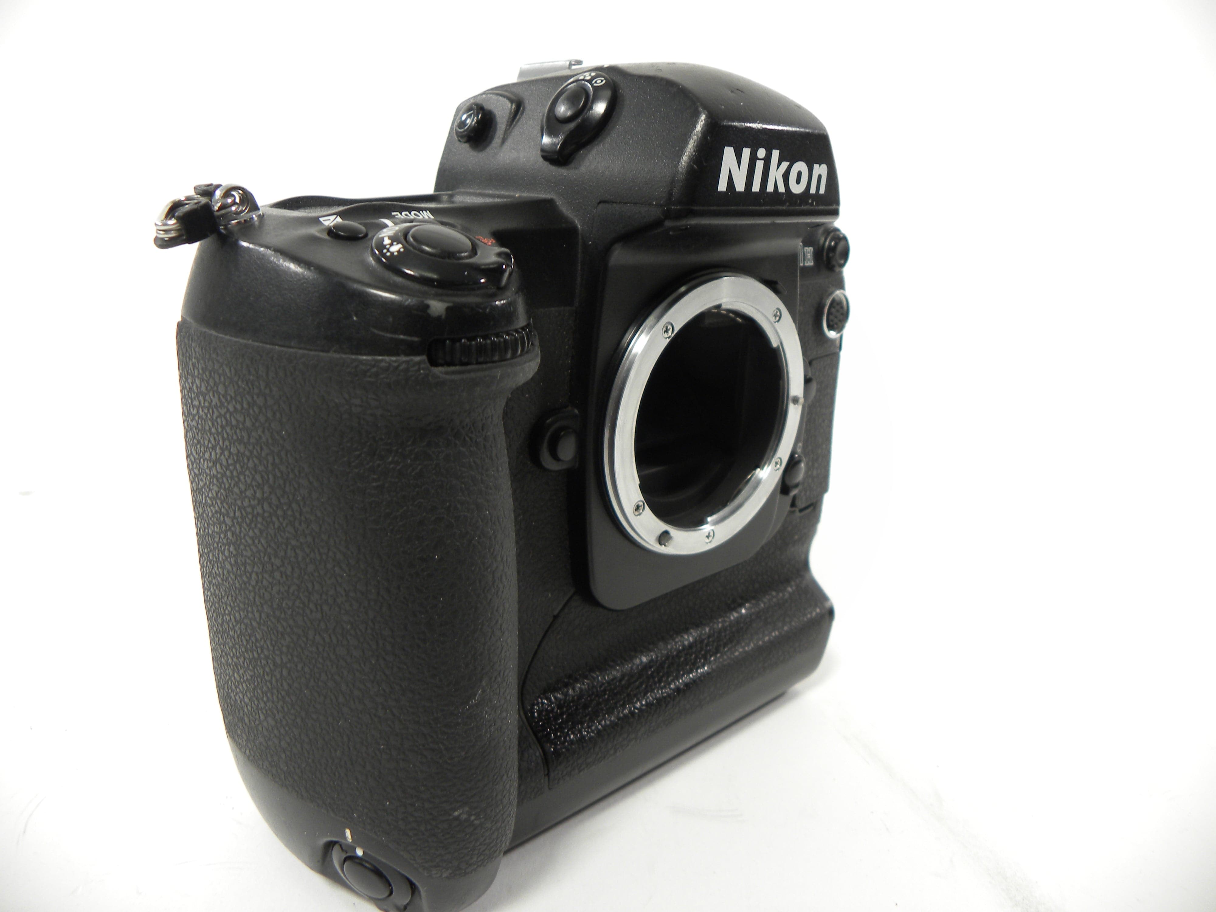 Nikon D1H 2.7mp Digital SLR Body Only Shutter Ct. N/A