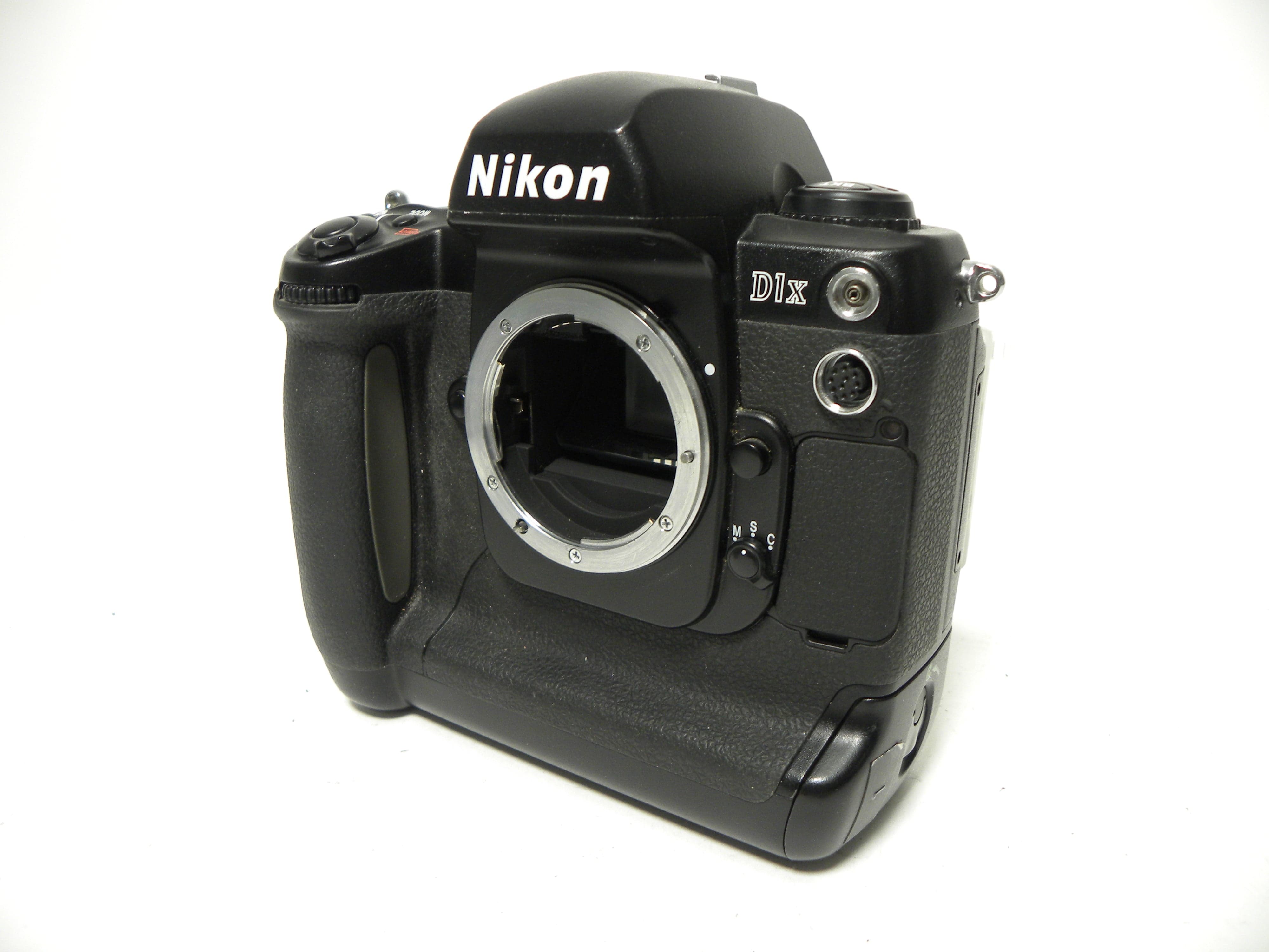 Nikon D1x 5.3mp Digital SLR body only Shutter Ct. N/A