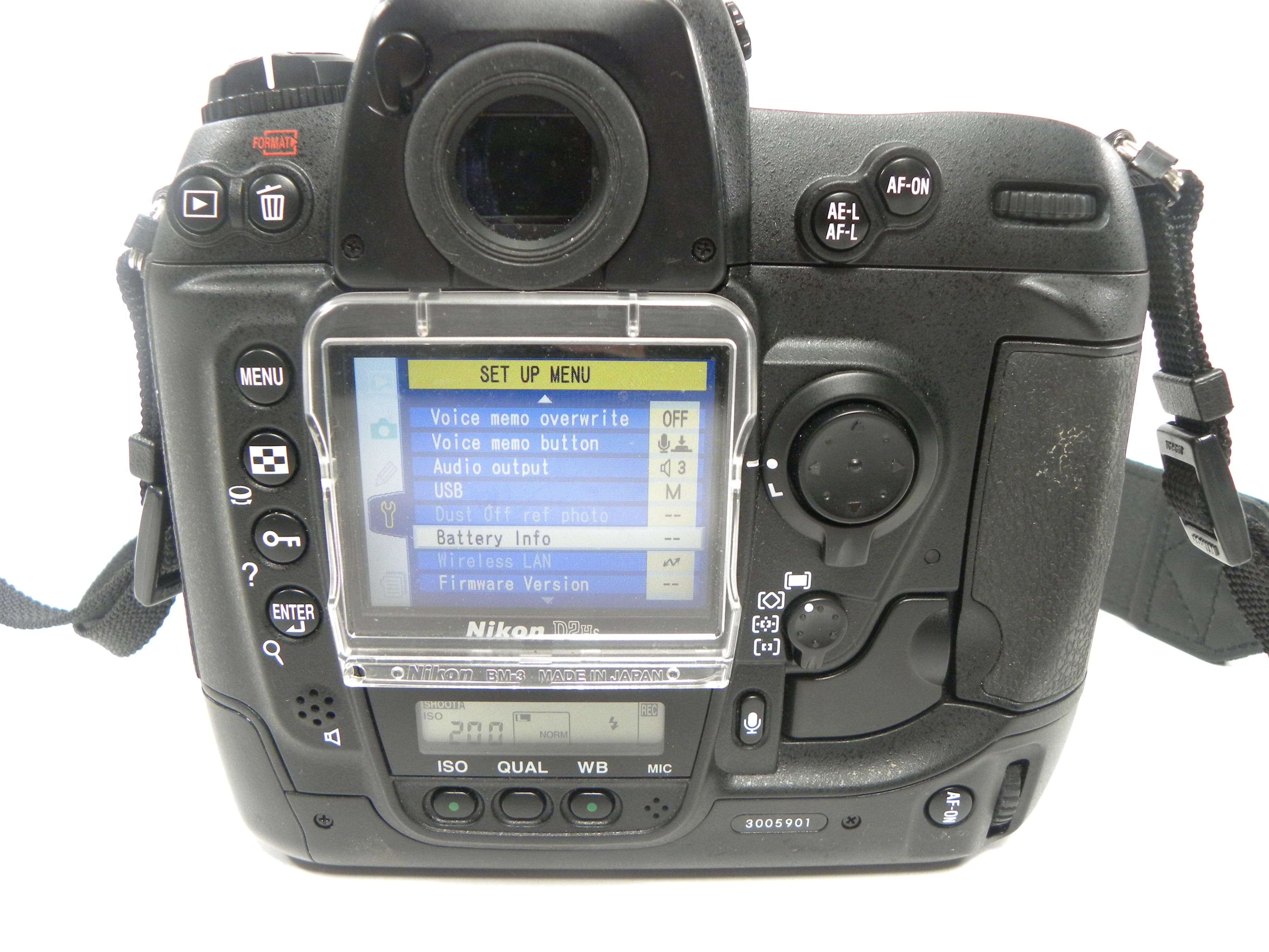 Nikon D2Hs 4.1mp Digital SLR Body only shutter Ct. 3,755
