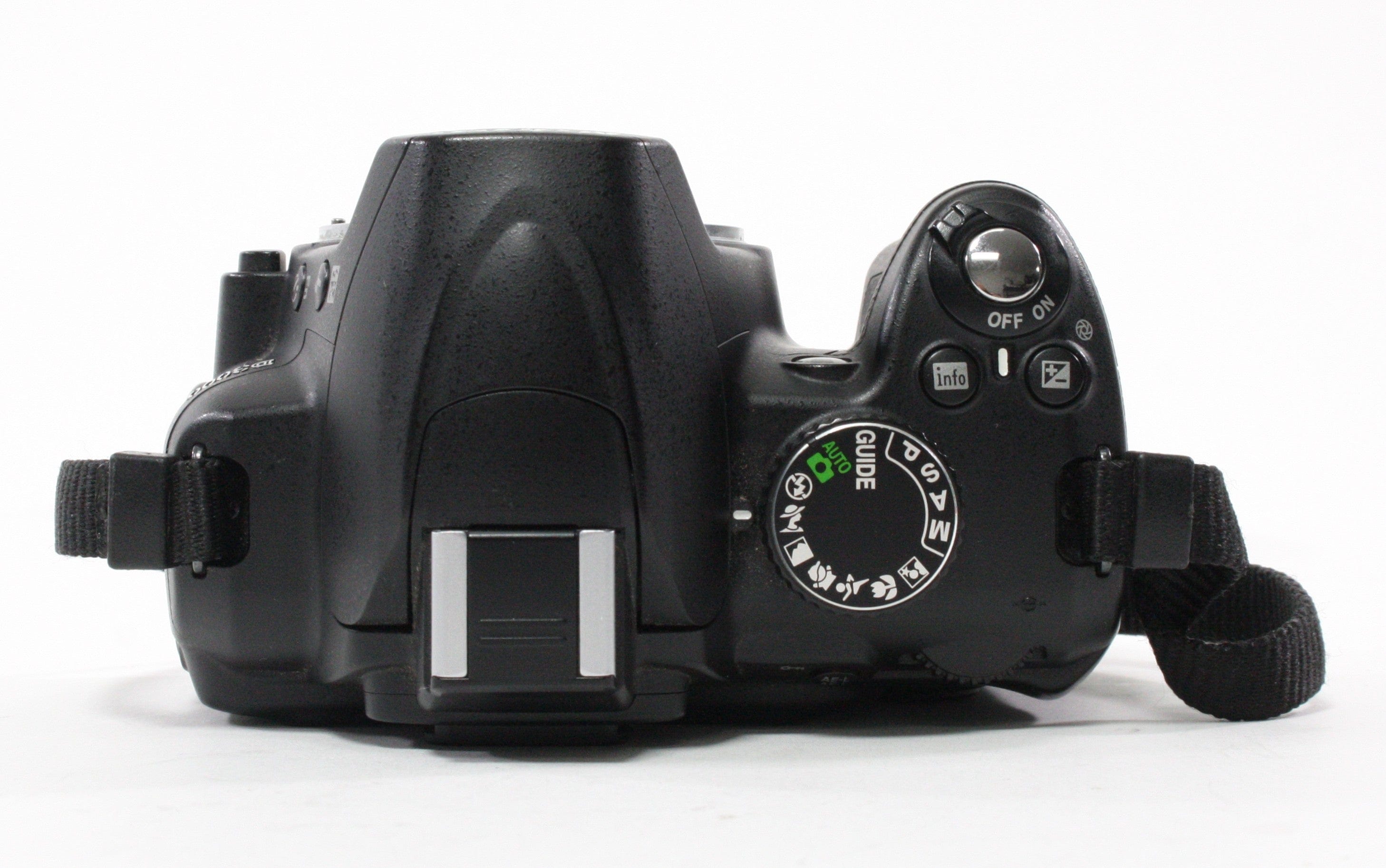 Nikon D3000 Body SC 17,883