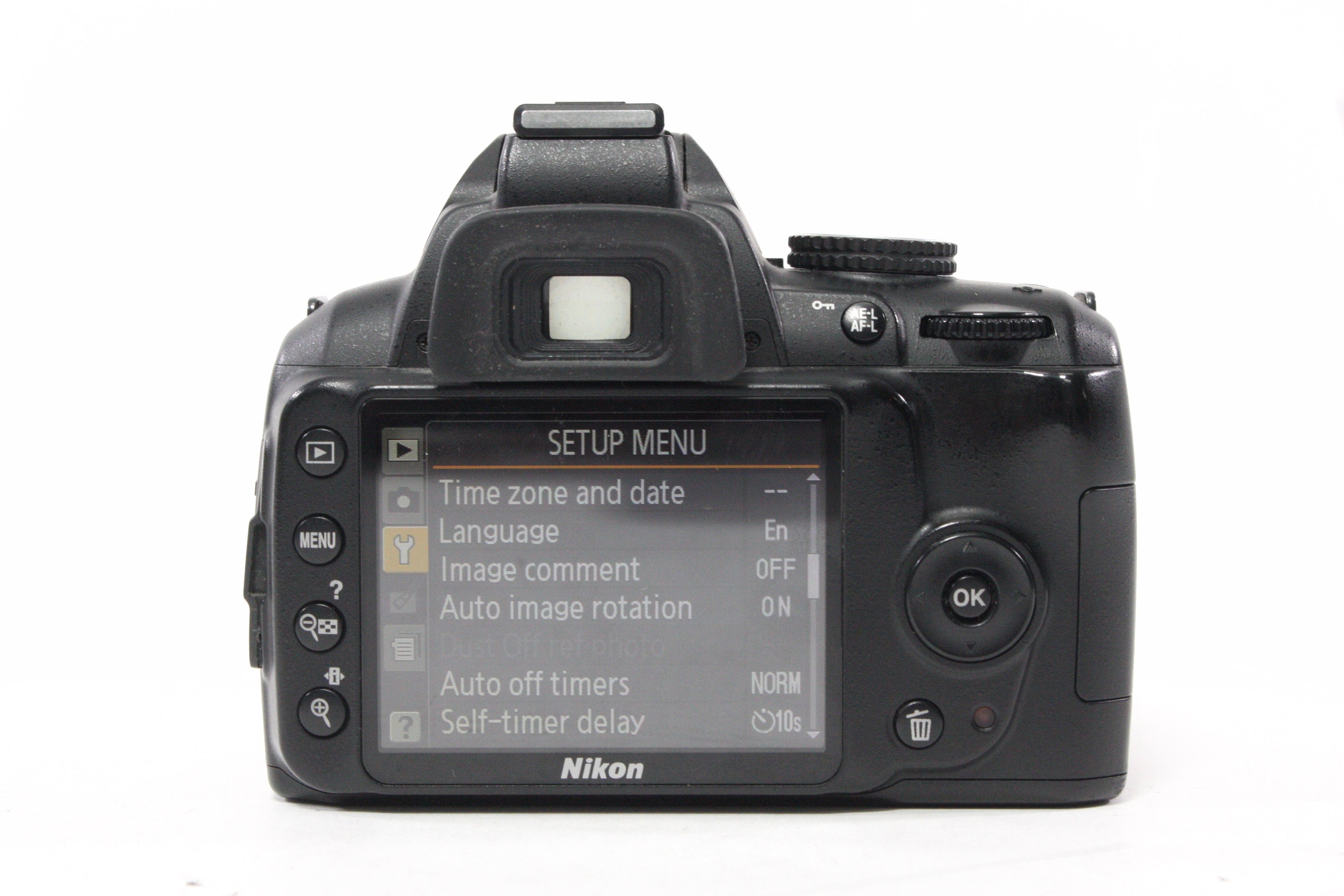 Nikon D3000 DSLR Camera with f/18-55 f/3.5-5.6 G Lens with a Shutter Count 9,964