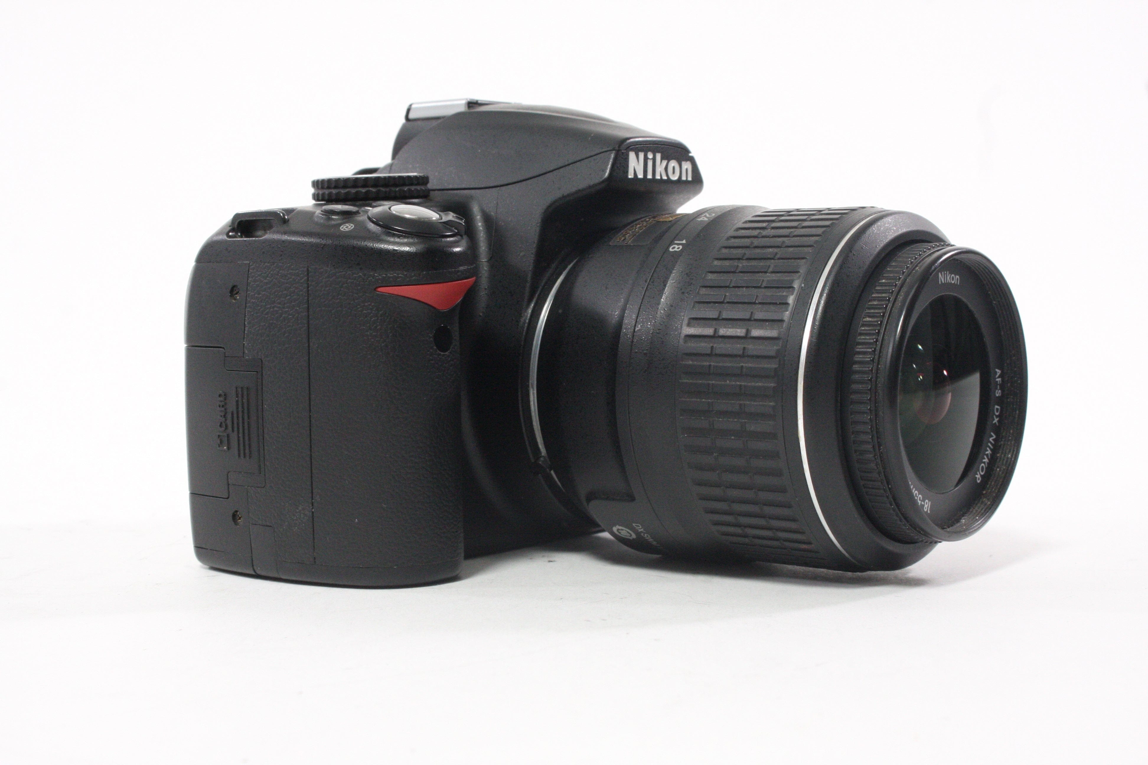 Nikon D3000 DSLR with 18-55mm f/3.5-5.6 G Lens