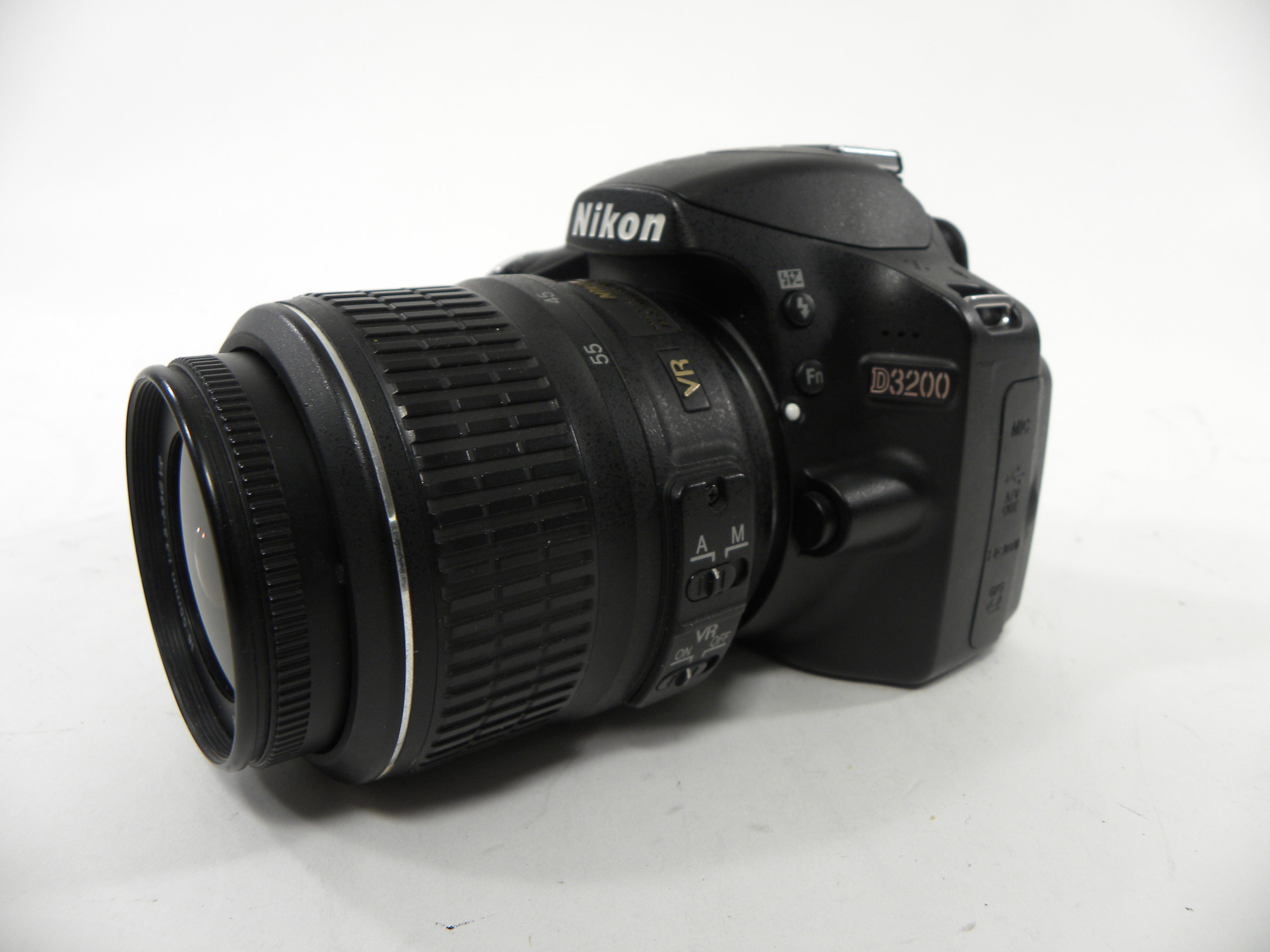 Nikon D3200 24.2mp Digital SLR w/AF-S 18-55 Shutter Ct. 1,474