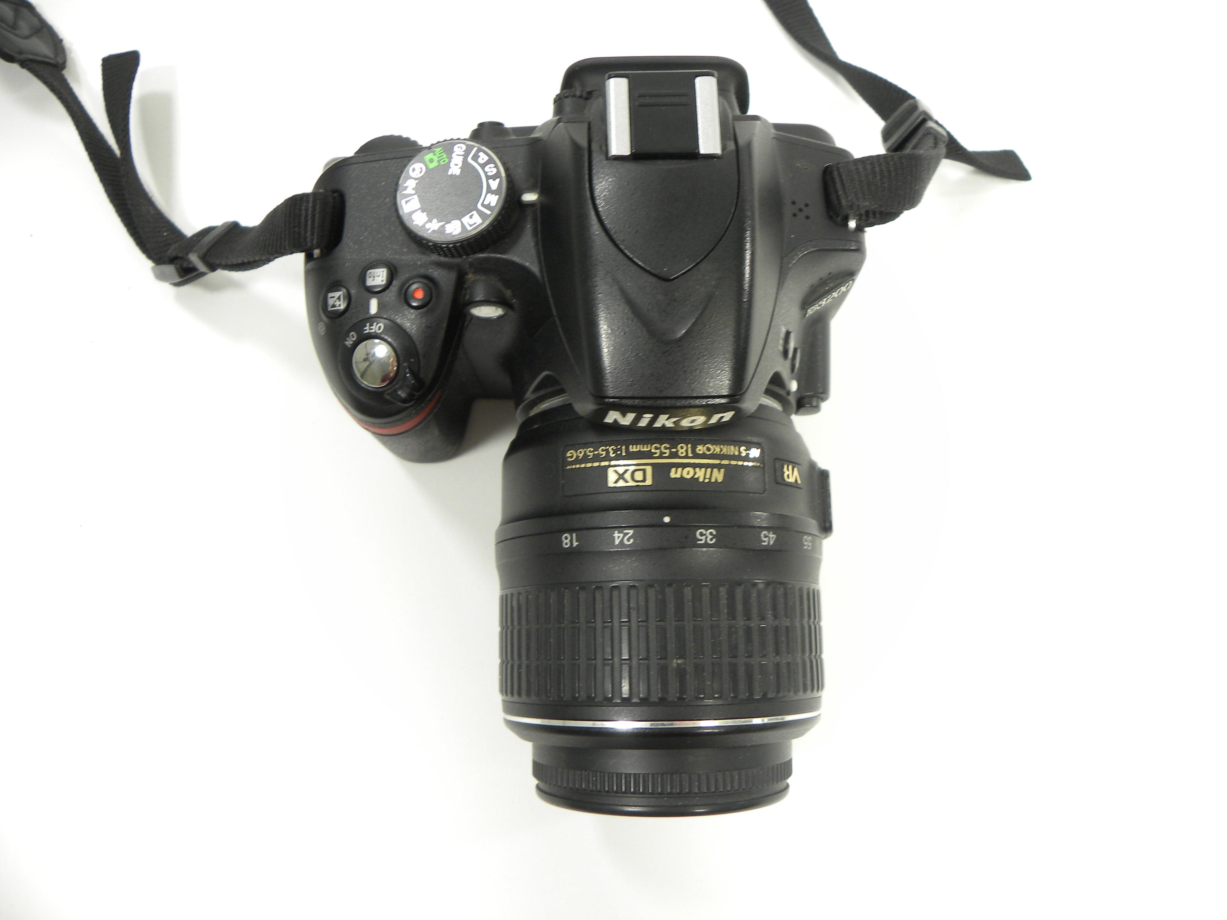 Nikon D3200 24.2mp Digital SLR w/AF-S Nikkor 18-55 DX Shutter Ct. 9,275