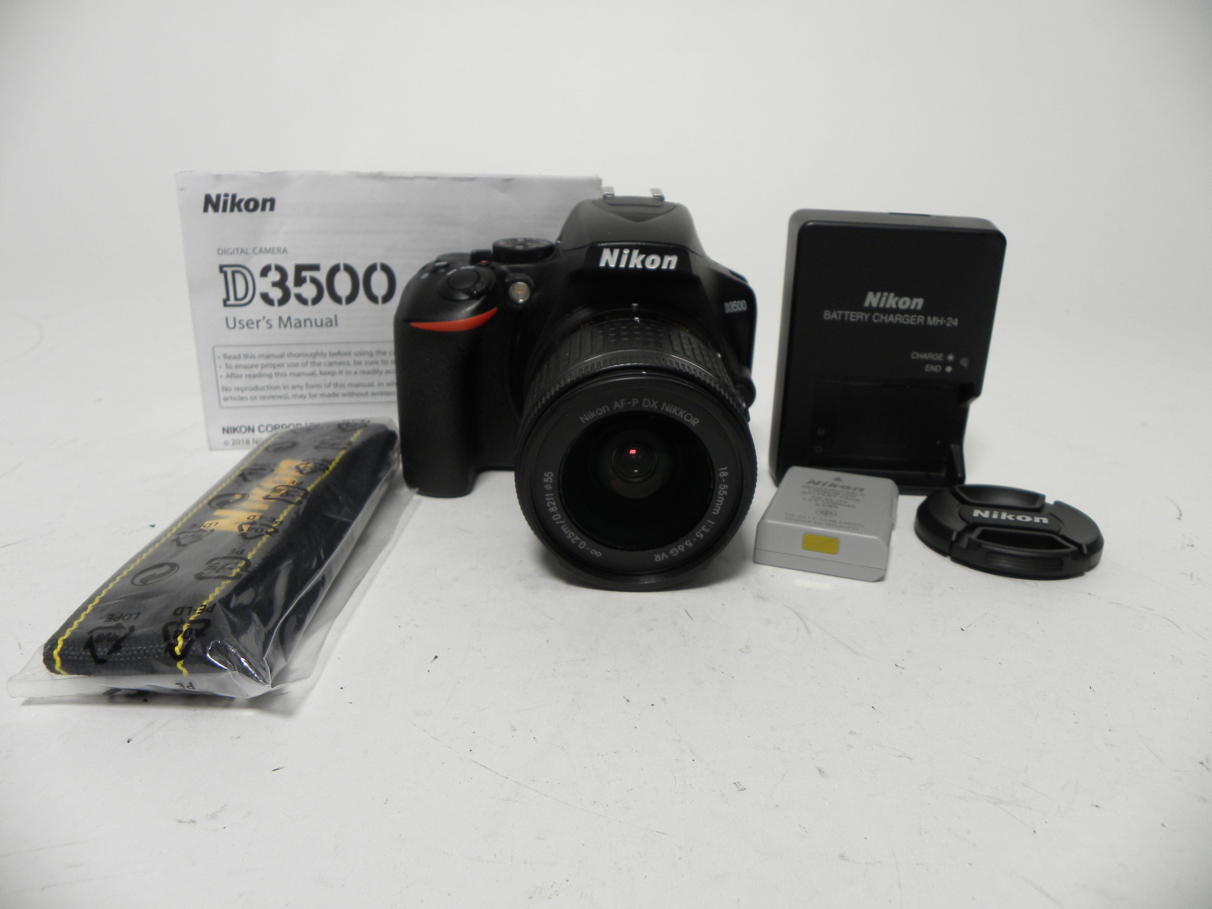 Nikon D3500 24.2mp Digital SLR w/AF-P 18-55mm VR DX FMount