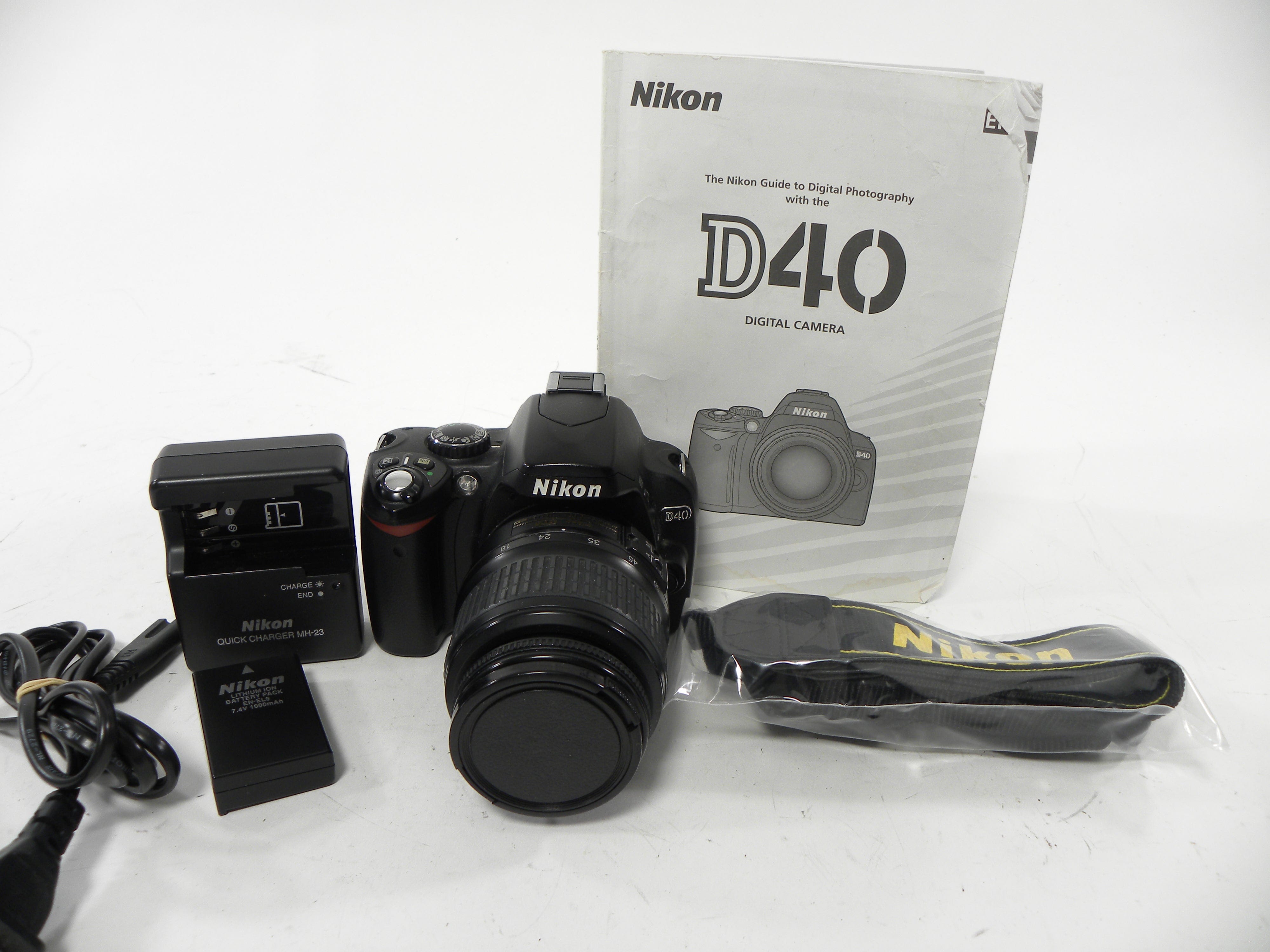 Nikon D40 6.1mp Digital SLR w/AF-S DX SWM ED 18-55mm f3.5-5.6G II