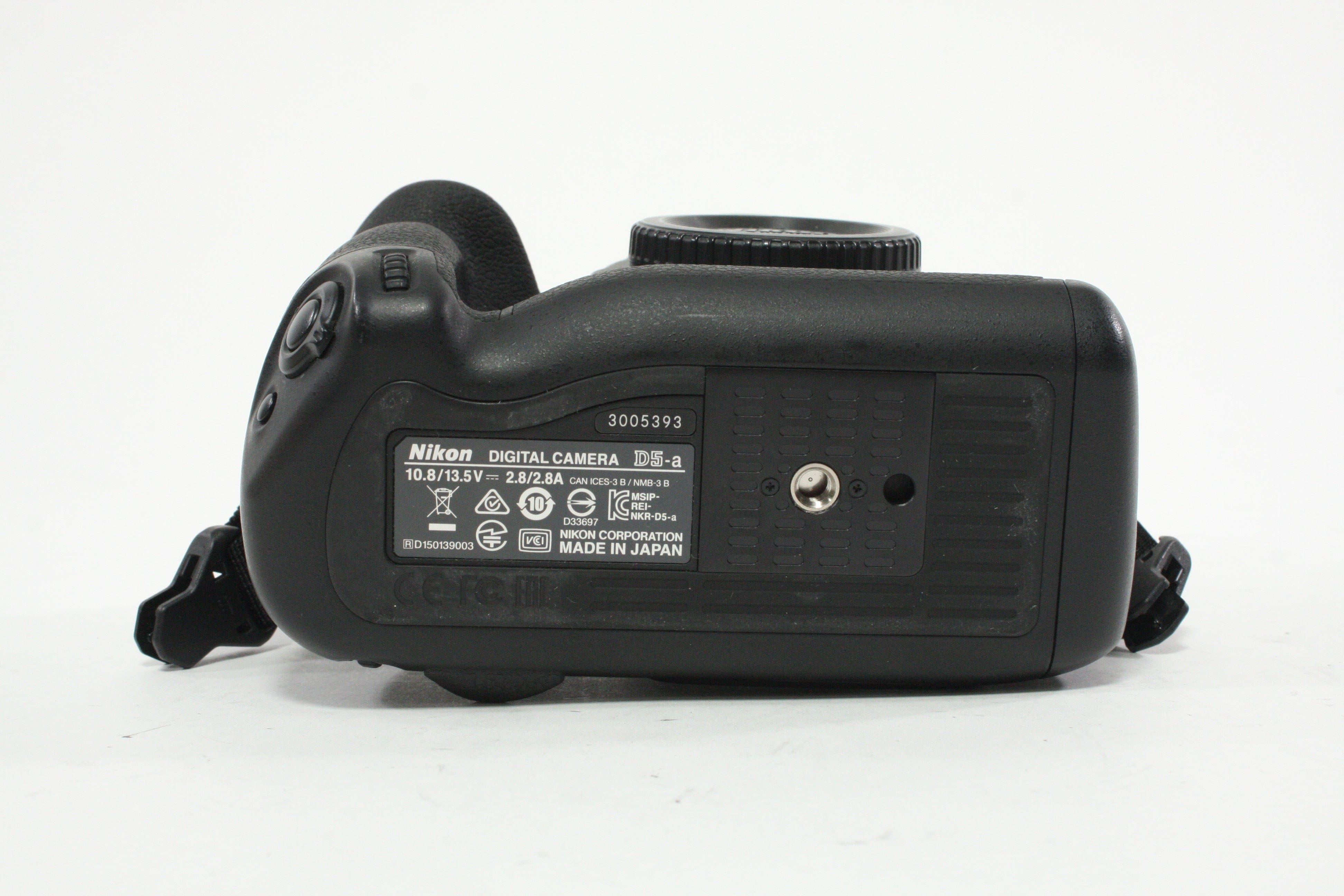 Nikon D5 Dual XQD DSLR Camera Body with Shutter Count of 82,484