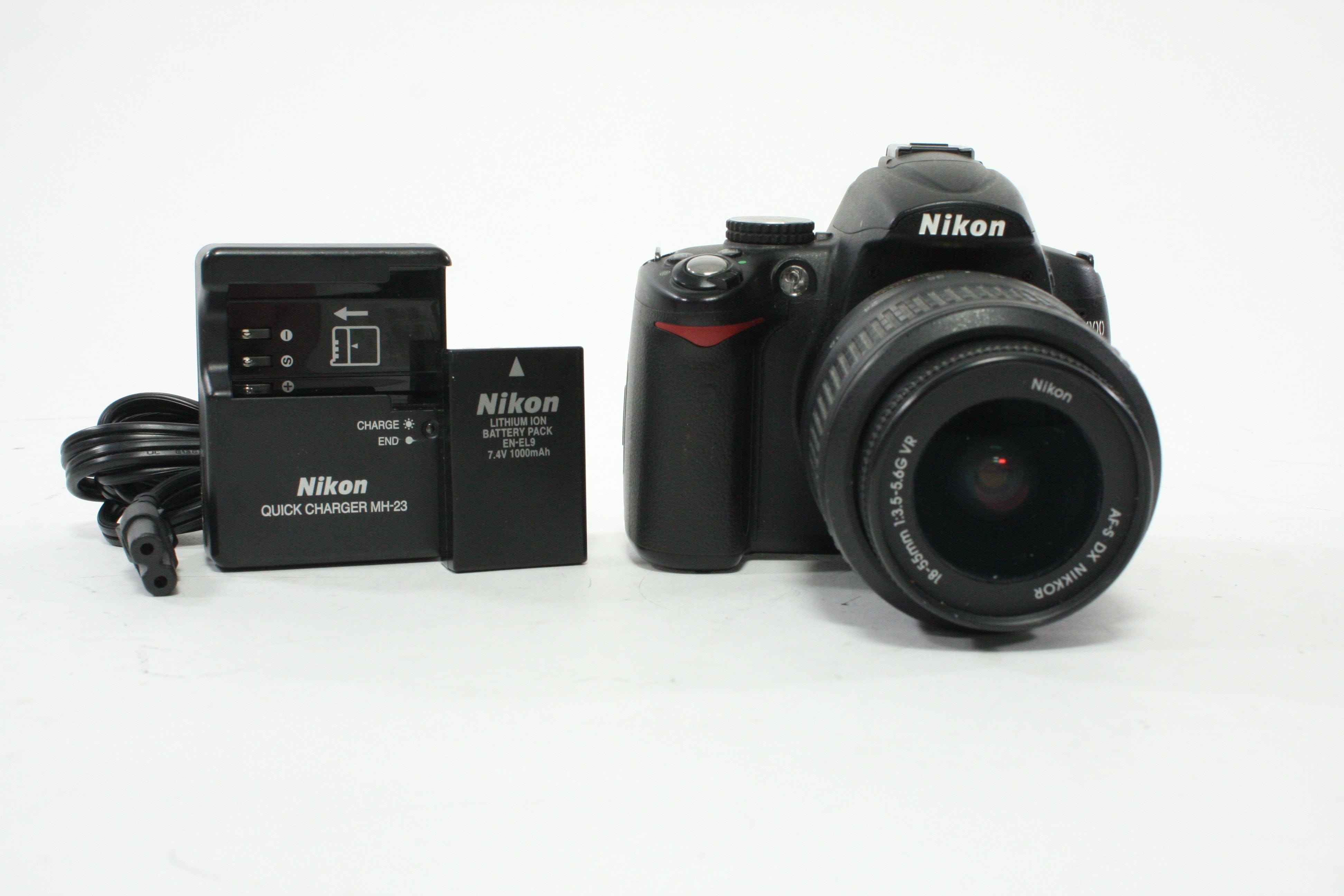 Nikon D5000 DSLR Camera with 18-55mm df/3.5-5.6G VR Lens with Shutter Count 7,362