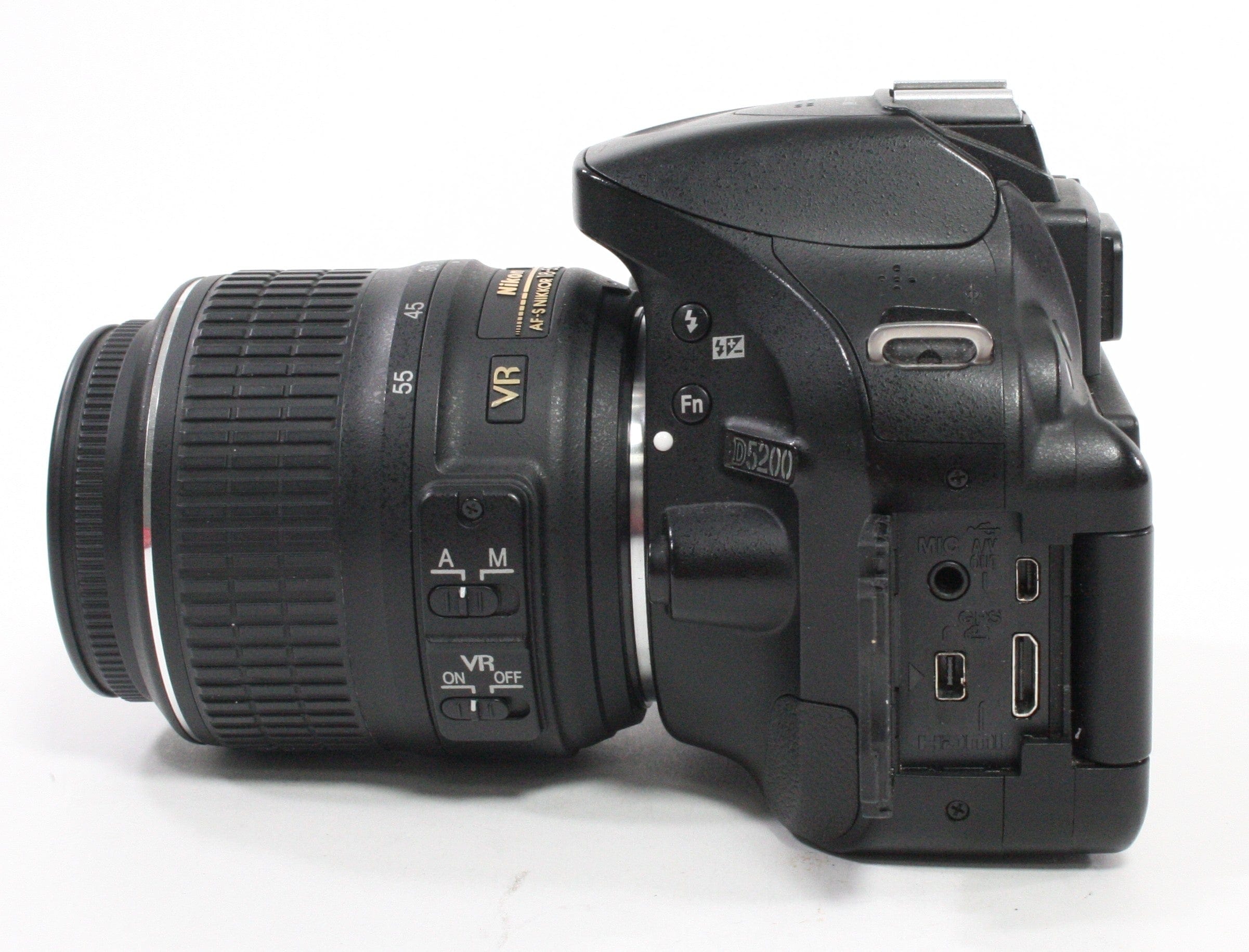 Nikon D5200 Digital Camera with 18-55mm f/3.5-5.6 VR Lens SC#10,887