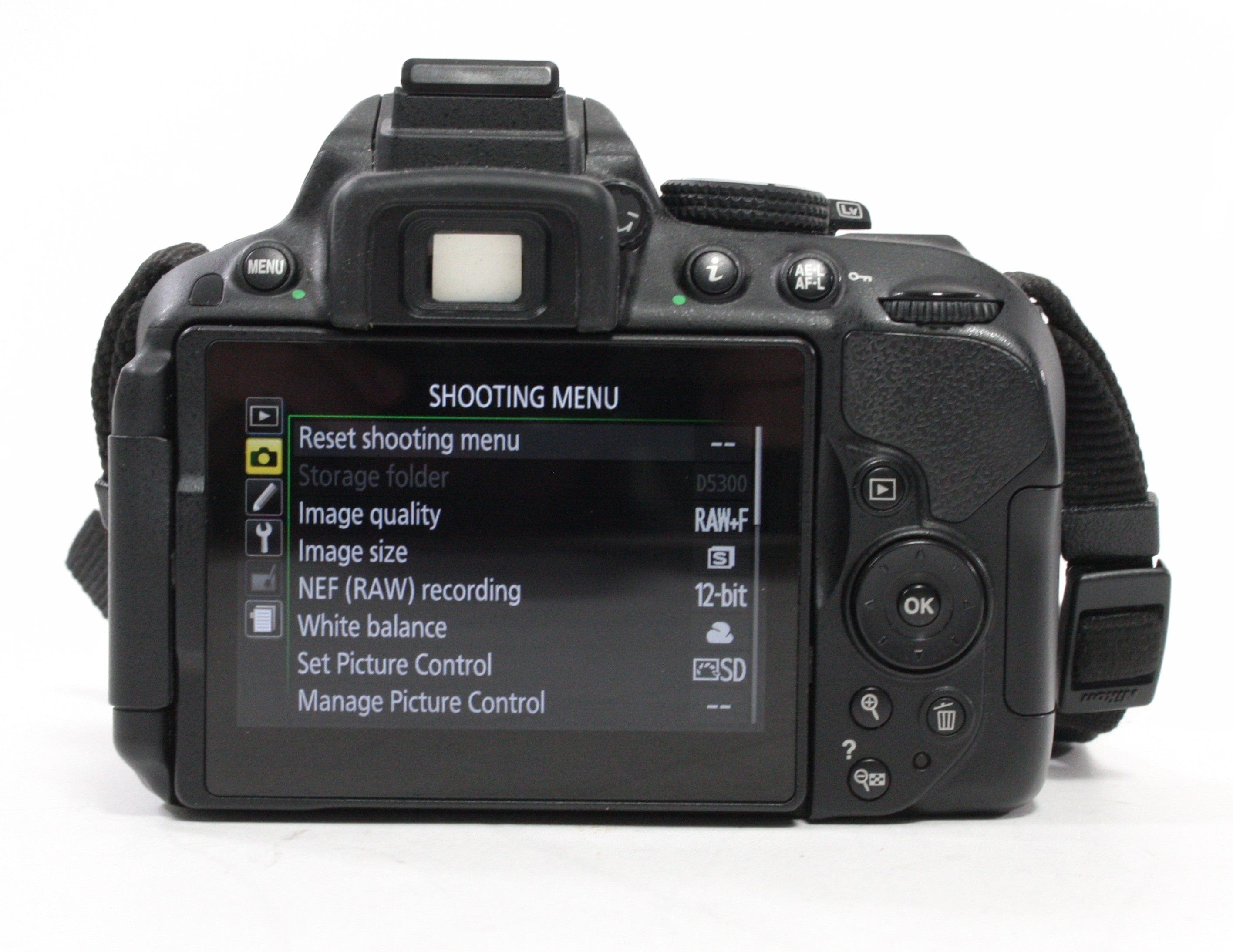 Nikon D5300 Digital SLR with 18-55mm f/3.5-5.6G Lens Shutter Count 3,192