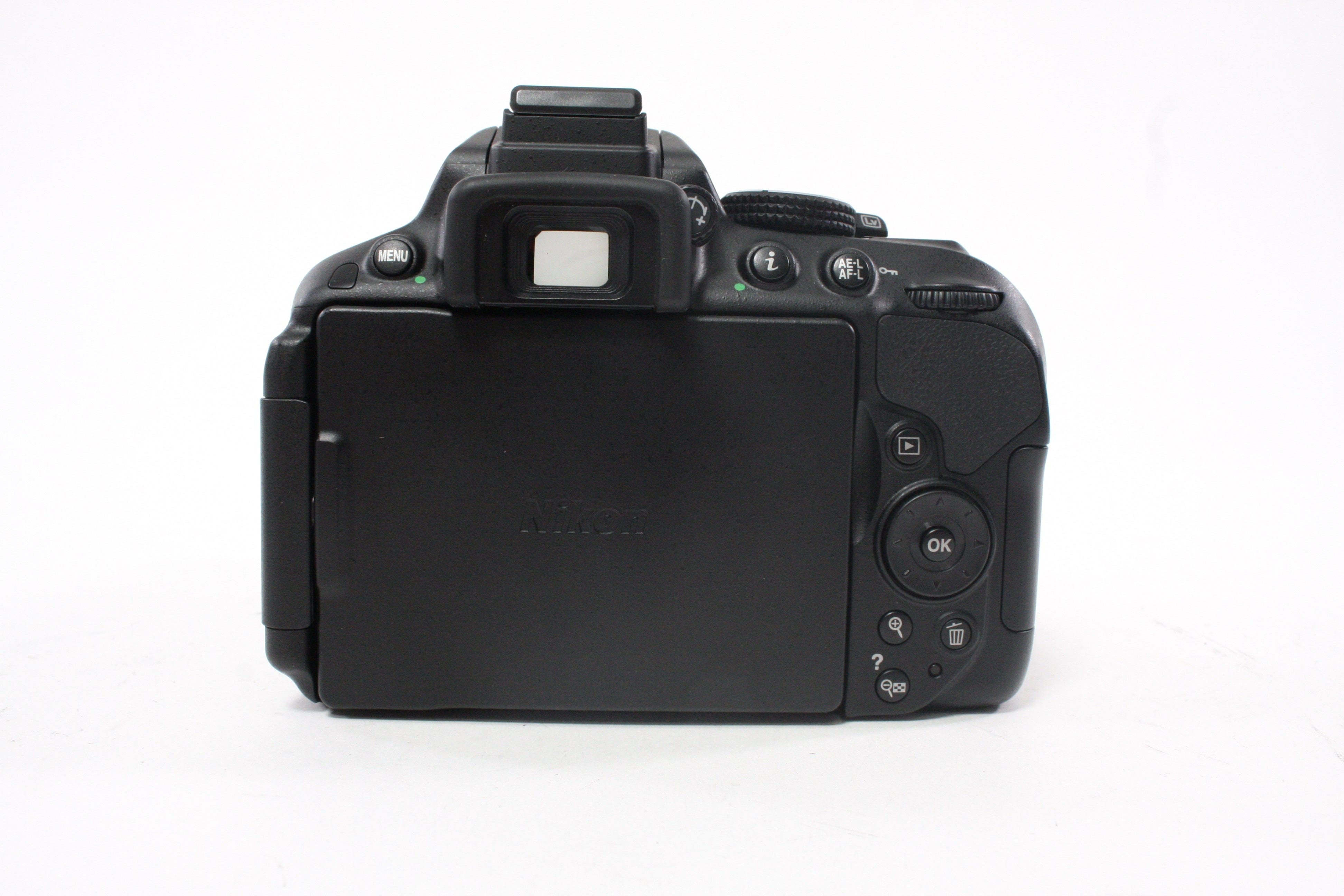 Nikon D5300 DSLR with 18-55mm VR II Lens with Shutter Count ONLY 231