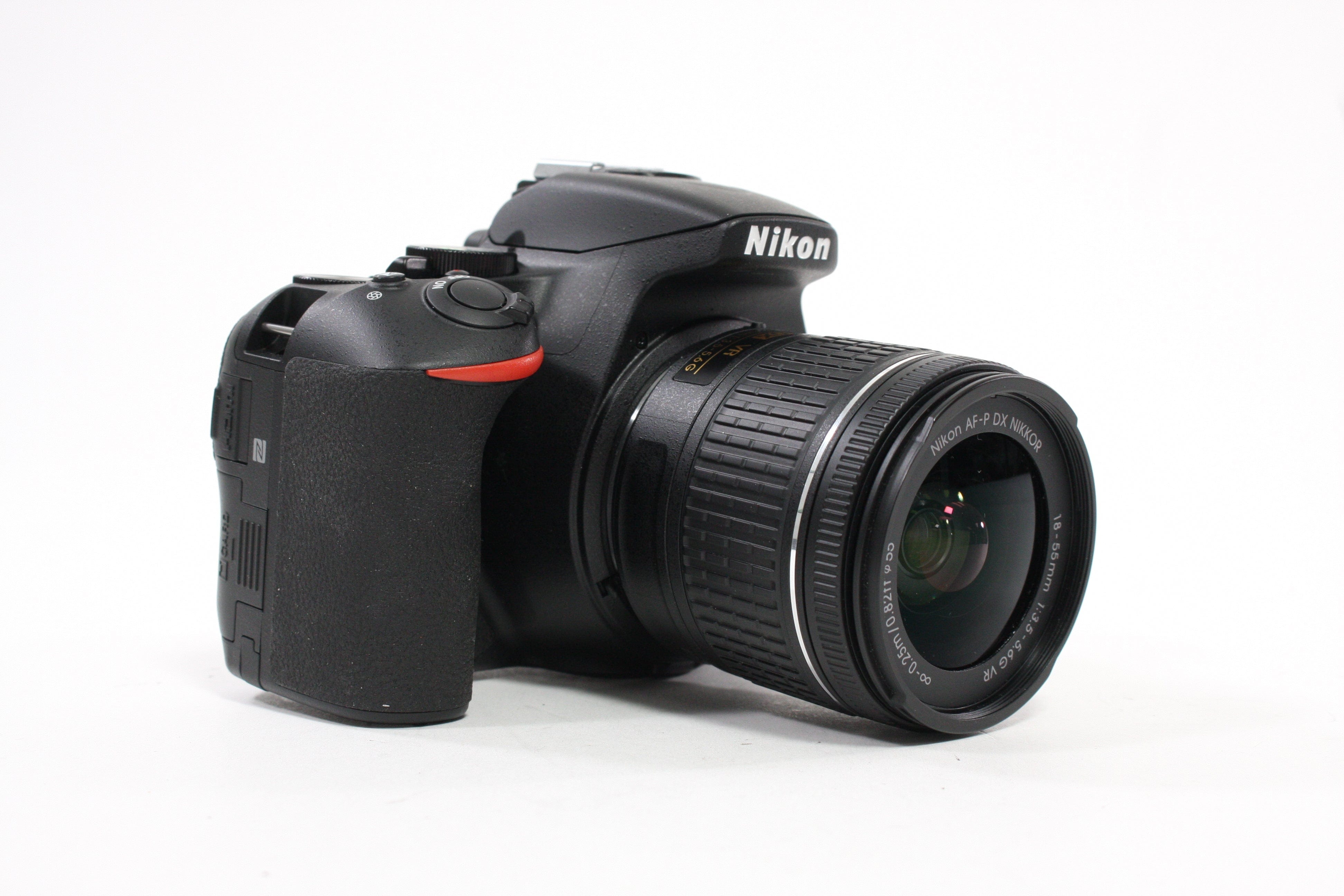 Nikon D5600 Digital SLR Camera with 18-55 f/3.5-5.6G VR Lens Shutter Count 521