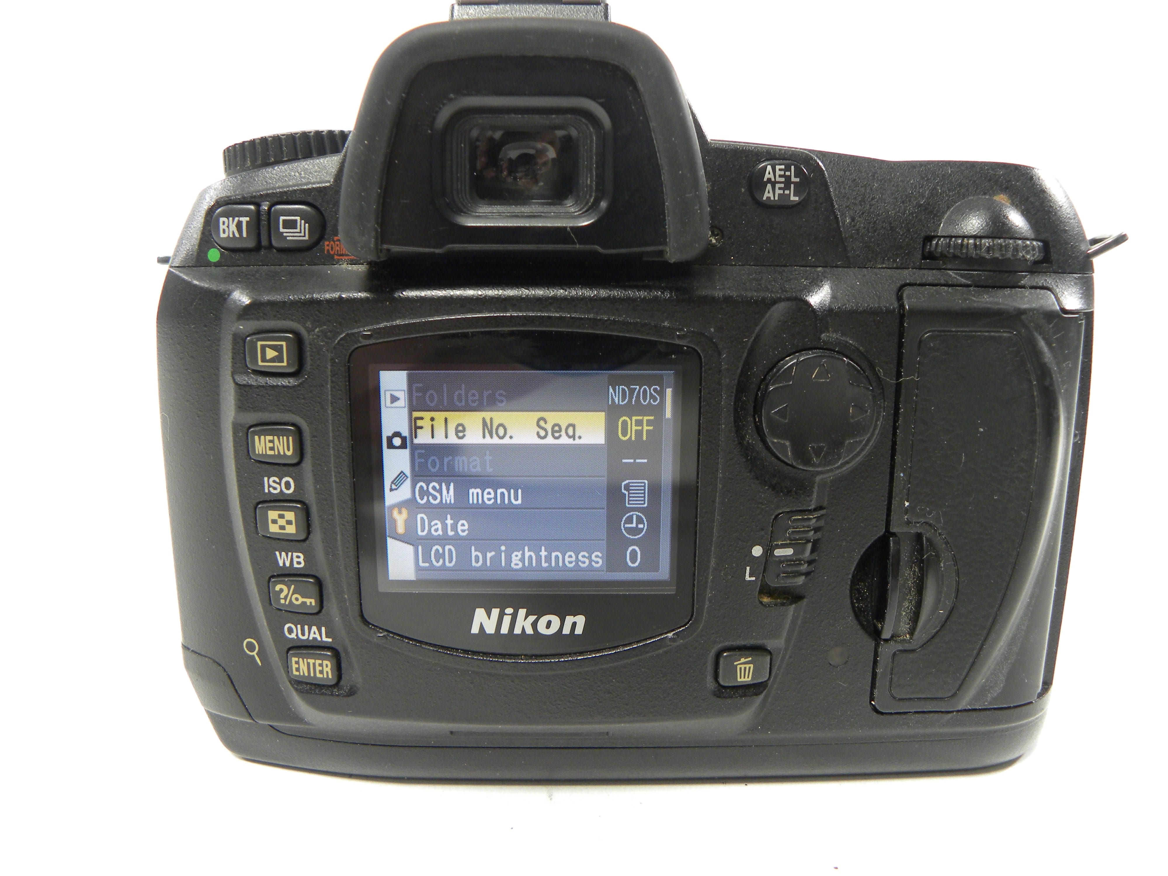 Nikon D70 6.1mp Digital SLR Body Only Shutter Ct. 26,589 AS IS