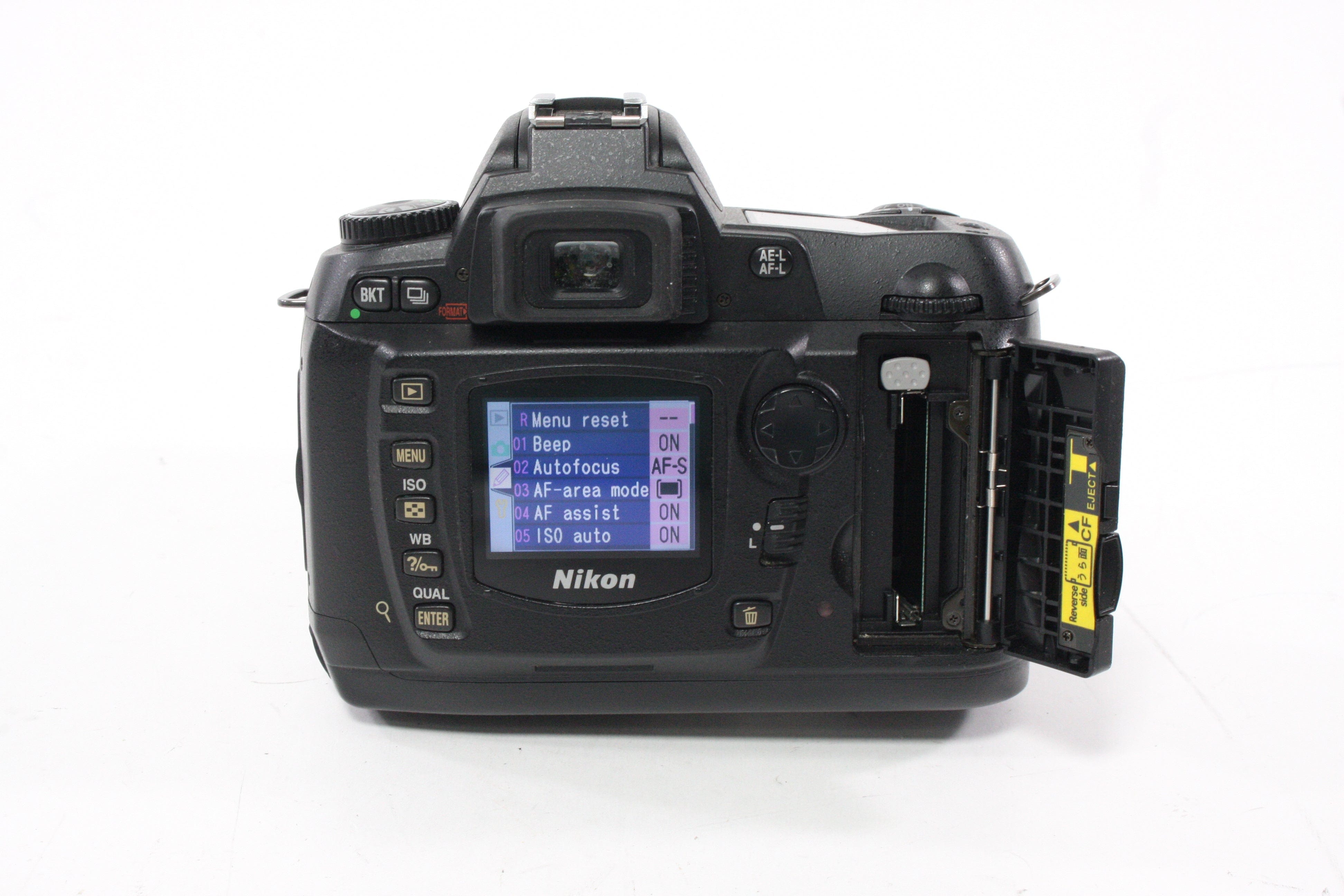 Nikon D70 with 18-70mm f/3.5-4.5 G DX ED AF-S Lens Shutter Count 13,947