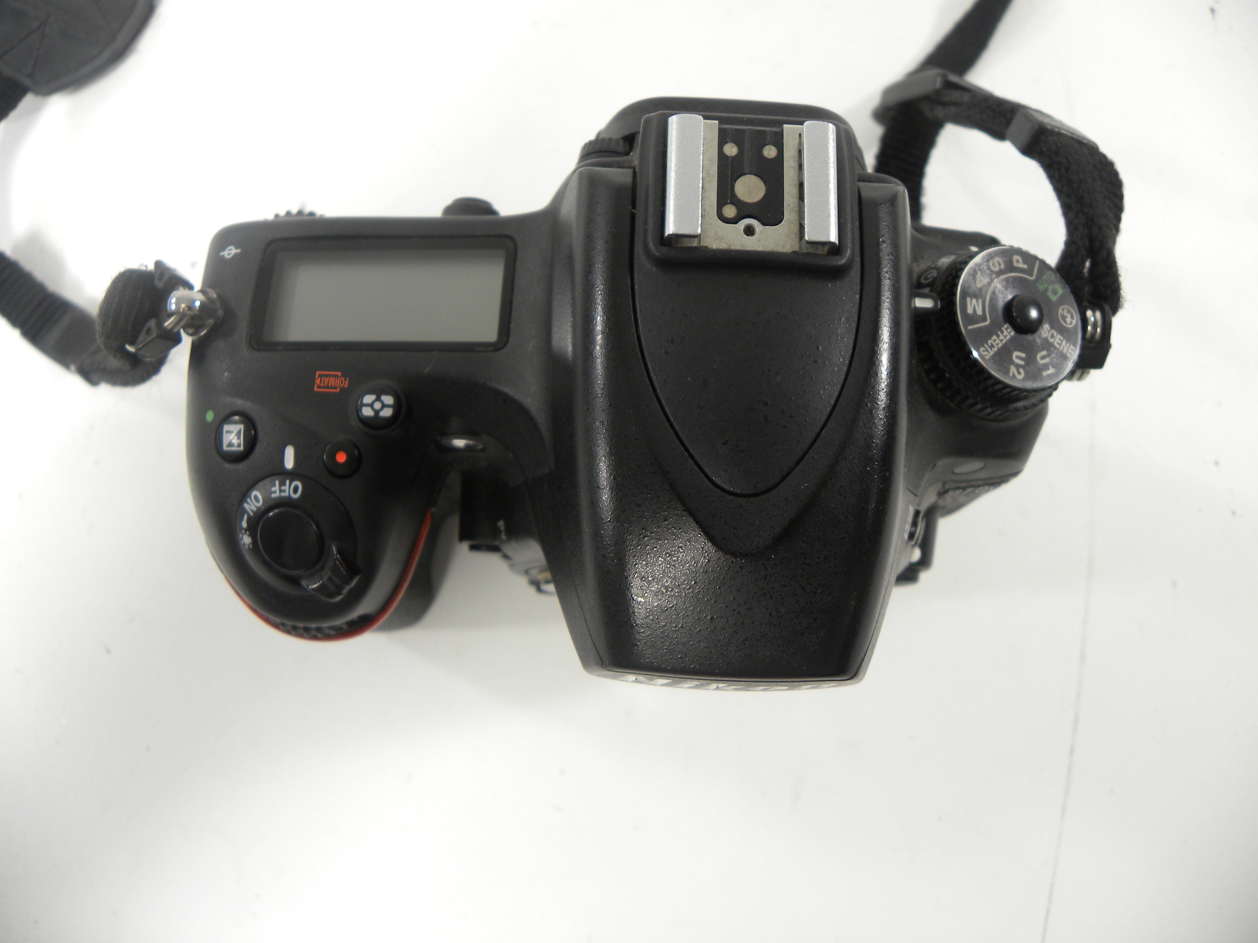 Nikon D750 24.3mp Digital SLR body only Shutter Ct. 107,825 Parts or Repair