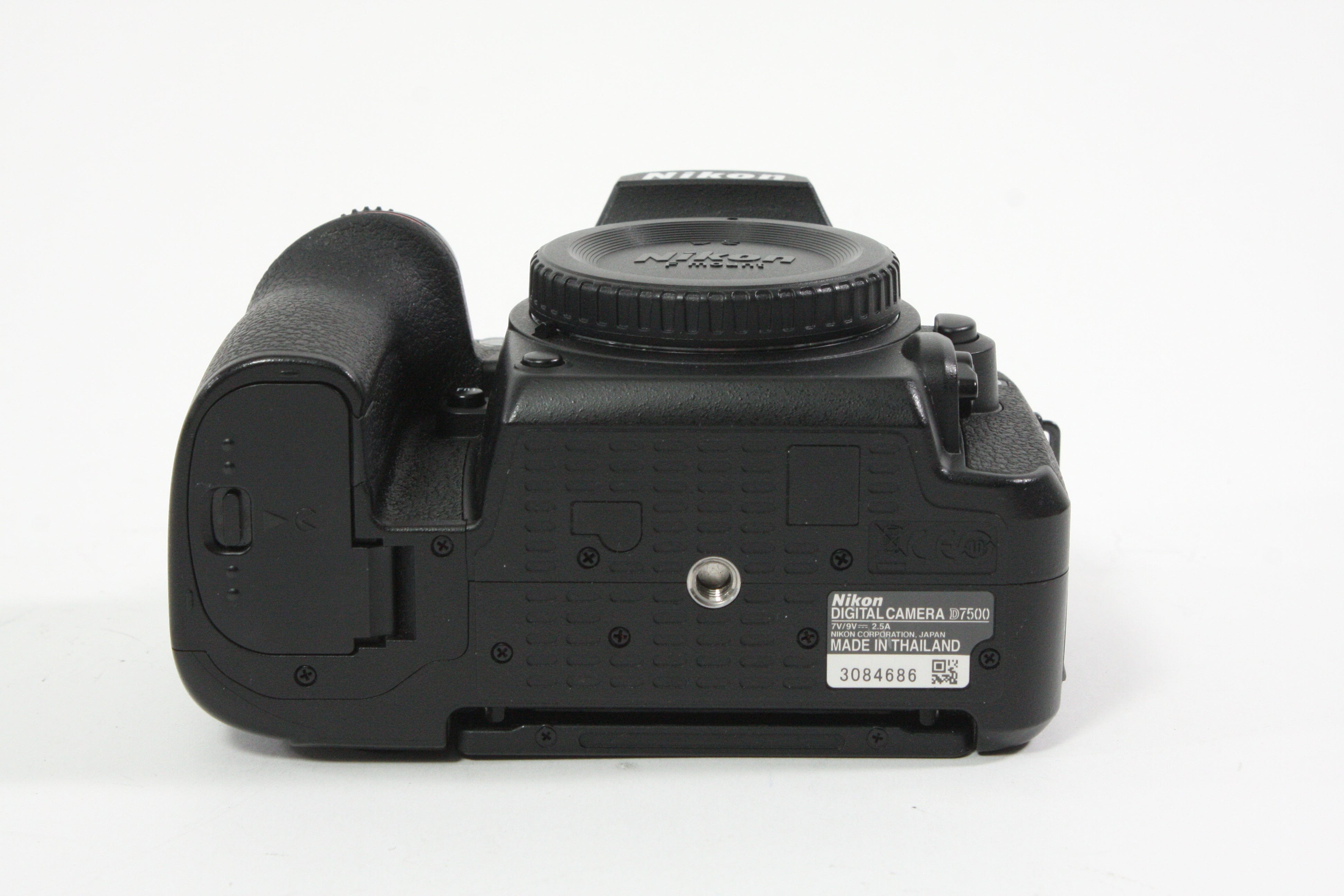 Nikon D7500 Body Only  - Shutter Count 11881