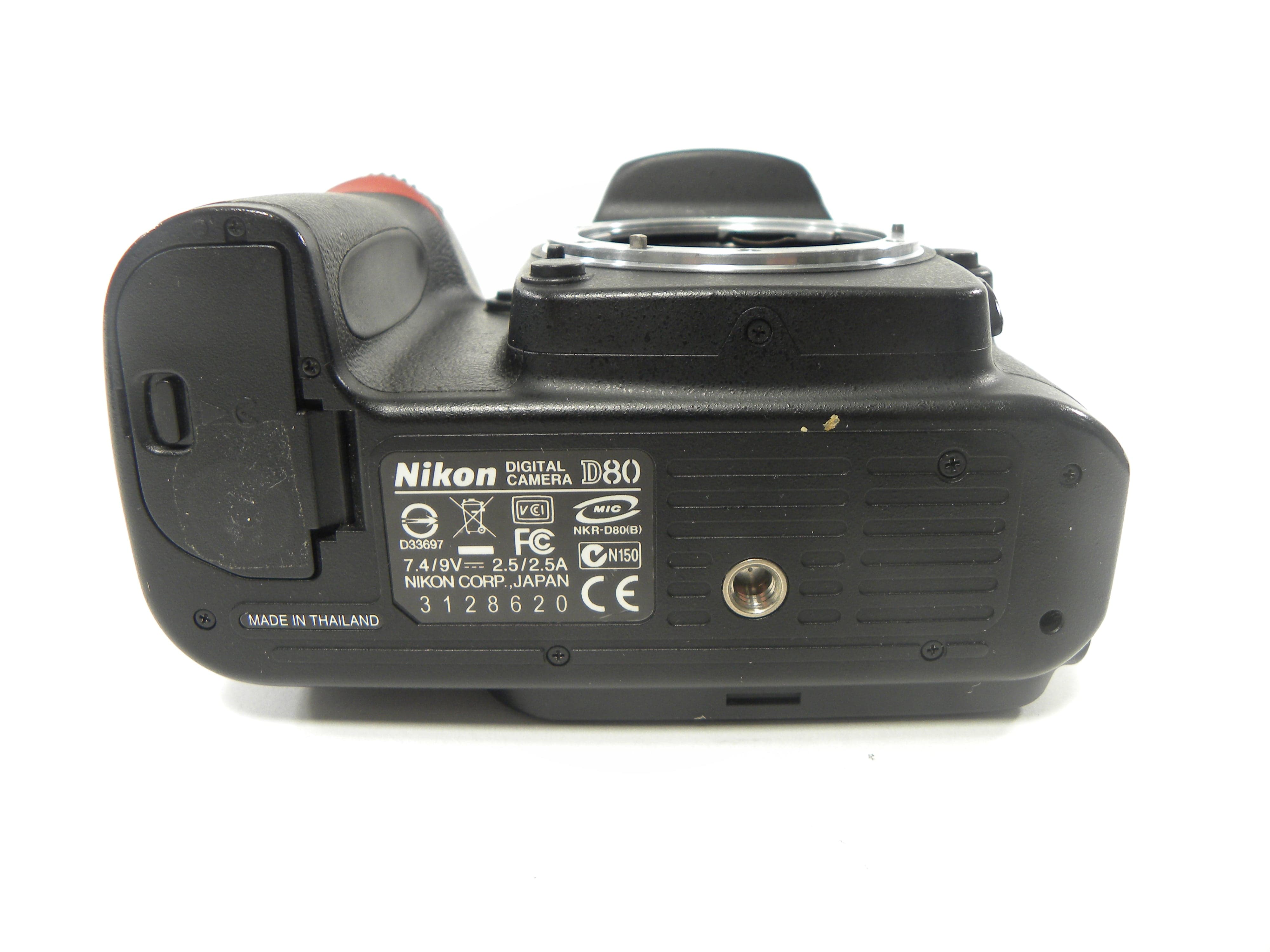 Nikon D80 10.2mp Digital SLR camera Body Only Shutter Ct. 12,683