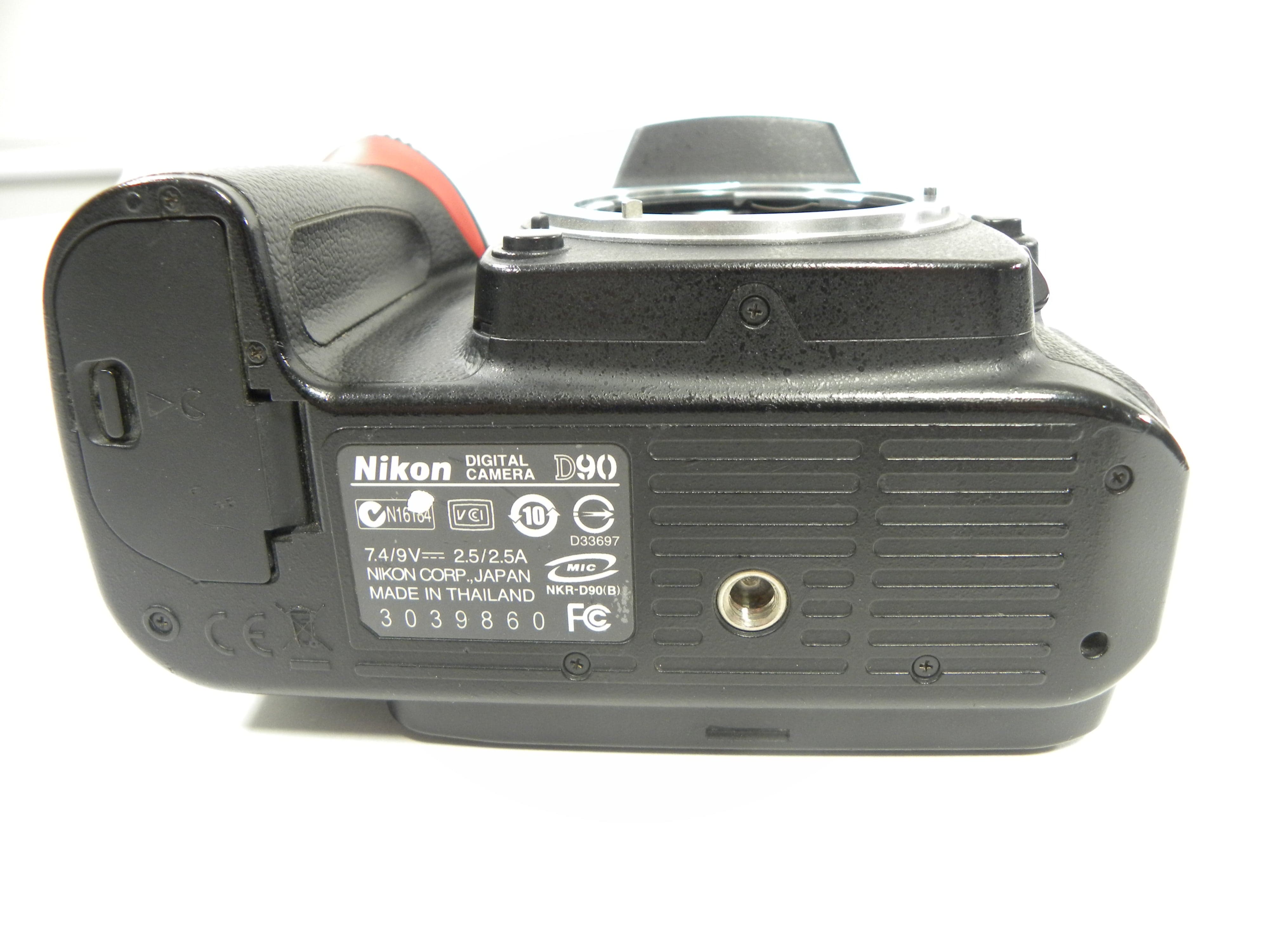 Nikon D90 12.3mp Digital SLR Body Only Shutter Ct. 29,676