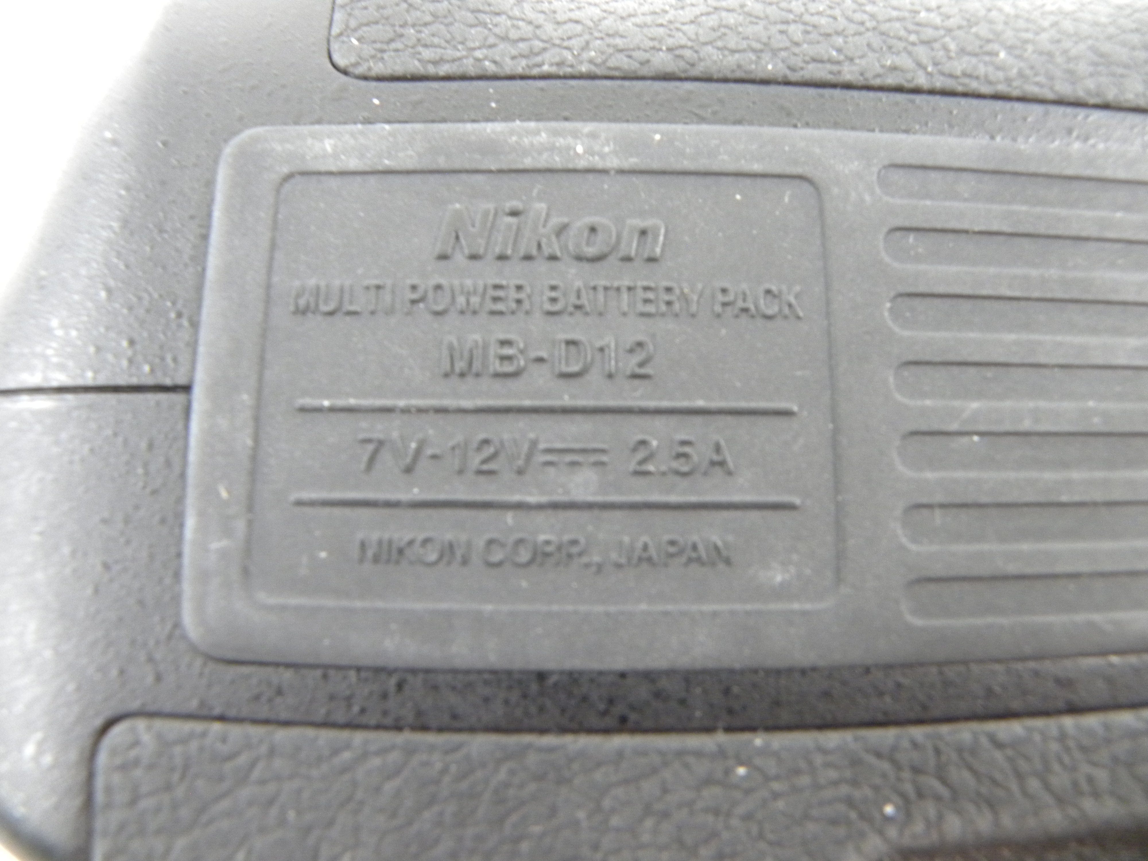 Nikon MB-D12 Battery Grip